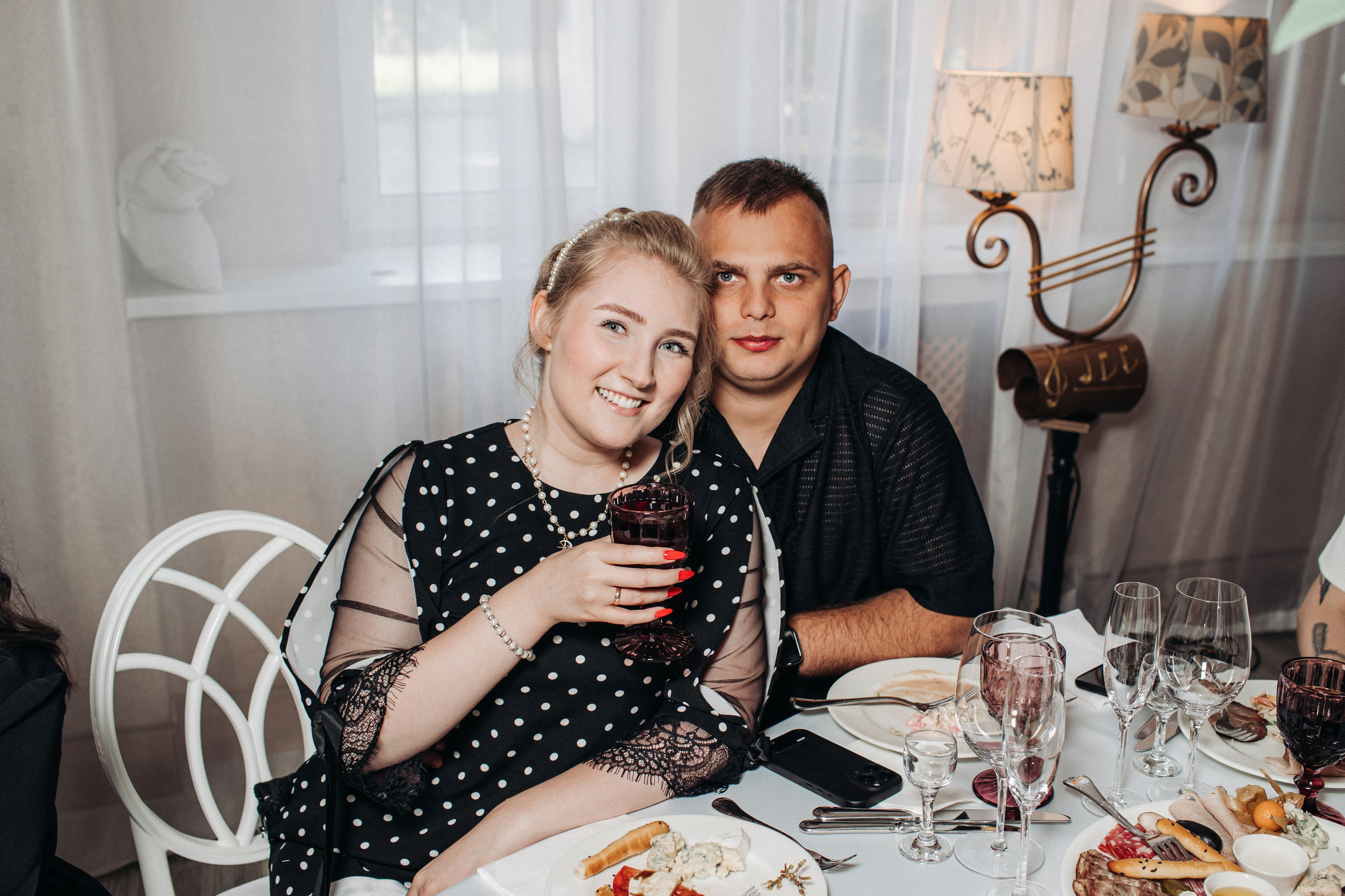Vlad & Nadya (Saint-Petersburg, Russia). Destination wedding photographer Peter Letu