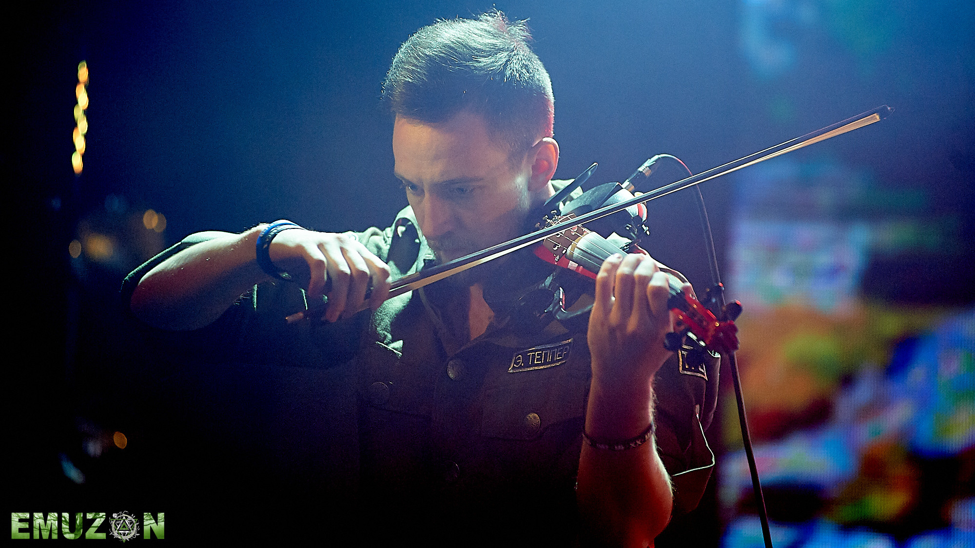 Тролль гнет ель. Фотографии отовсюду и обо всем