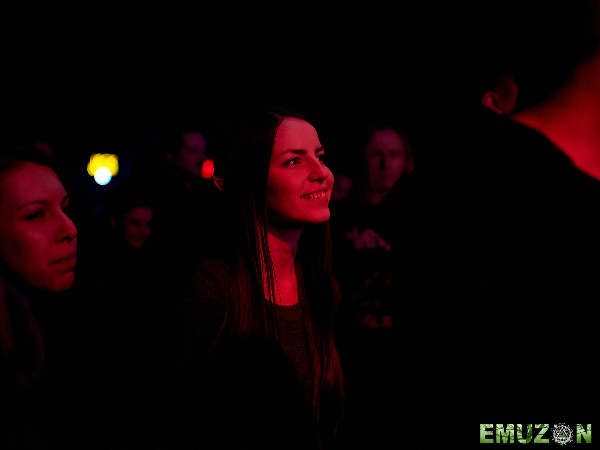 Тролль гнет ель. Фотографии отовсюду и обо всем