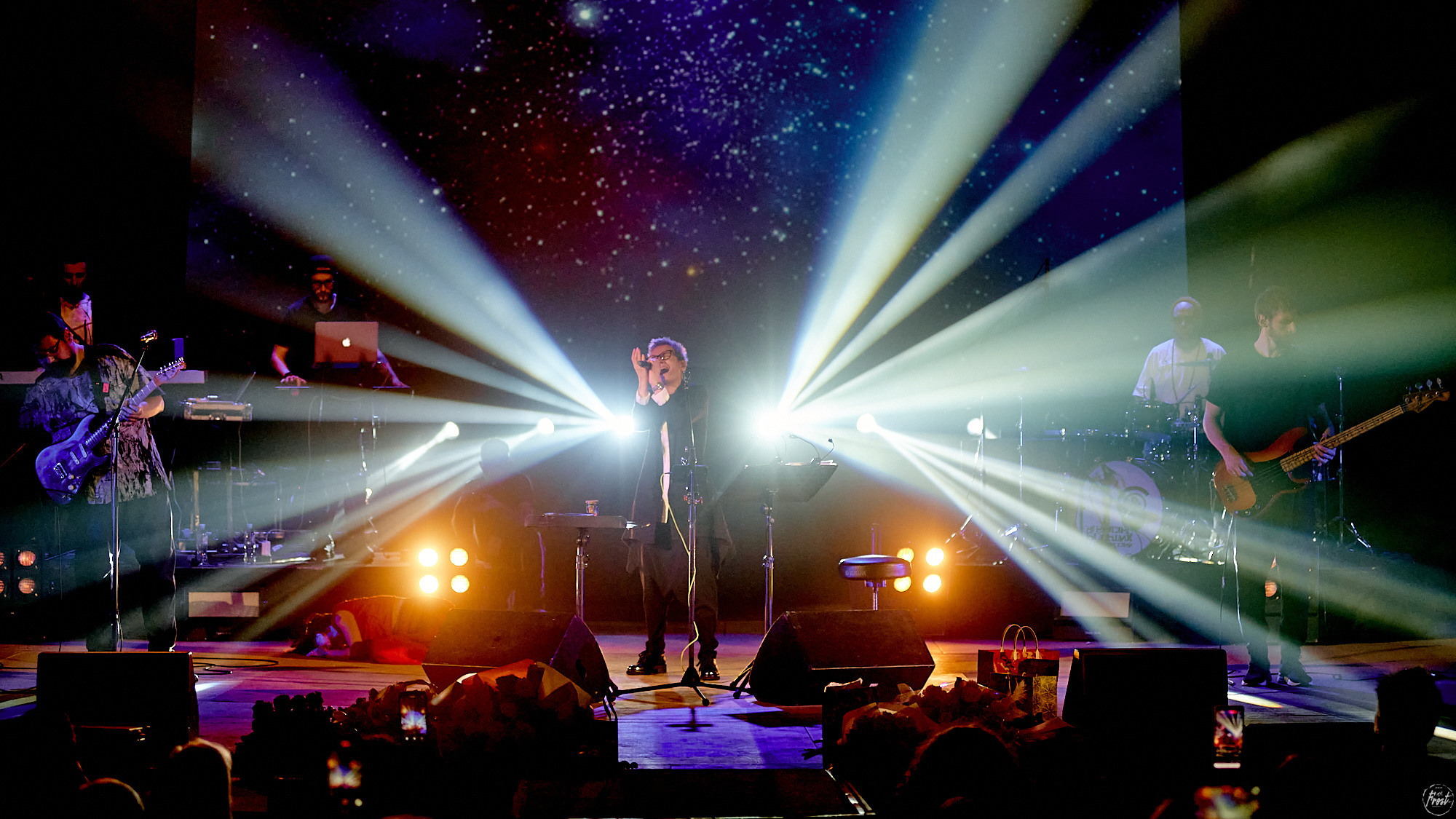 Сурганова и оркестр. Фотографии отовсюду и обо всем