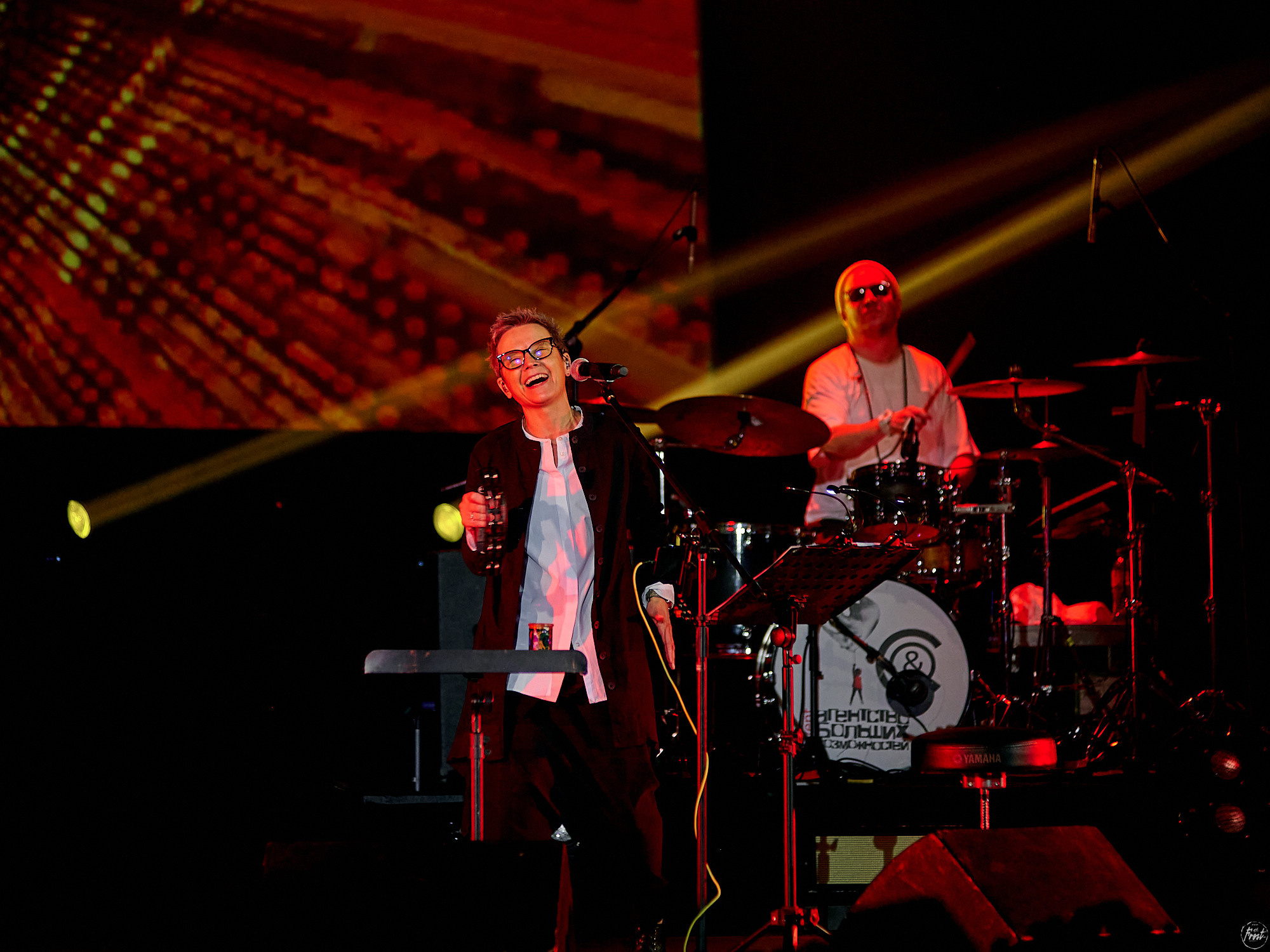 Сурганова и оркестр. Фотографии отовсюду и обо всем