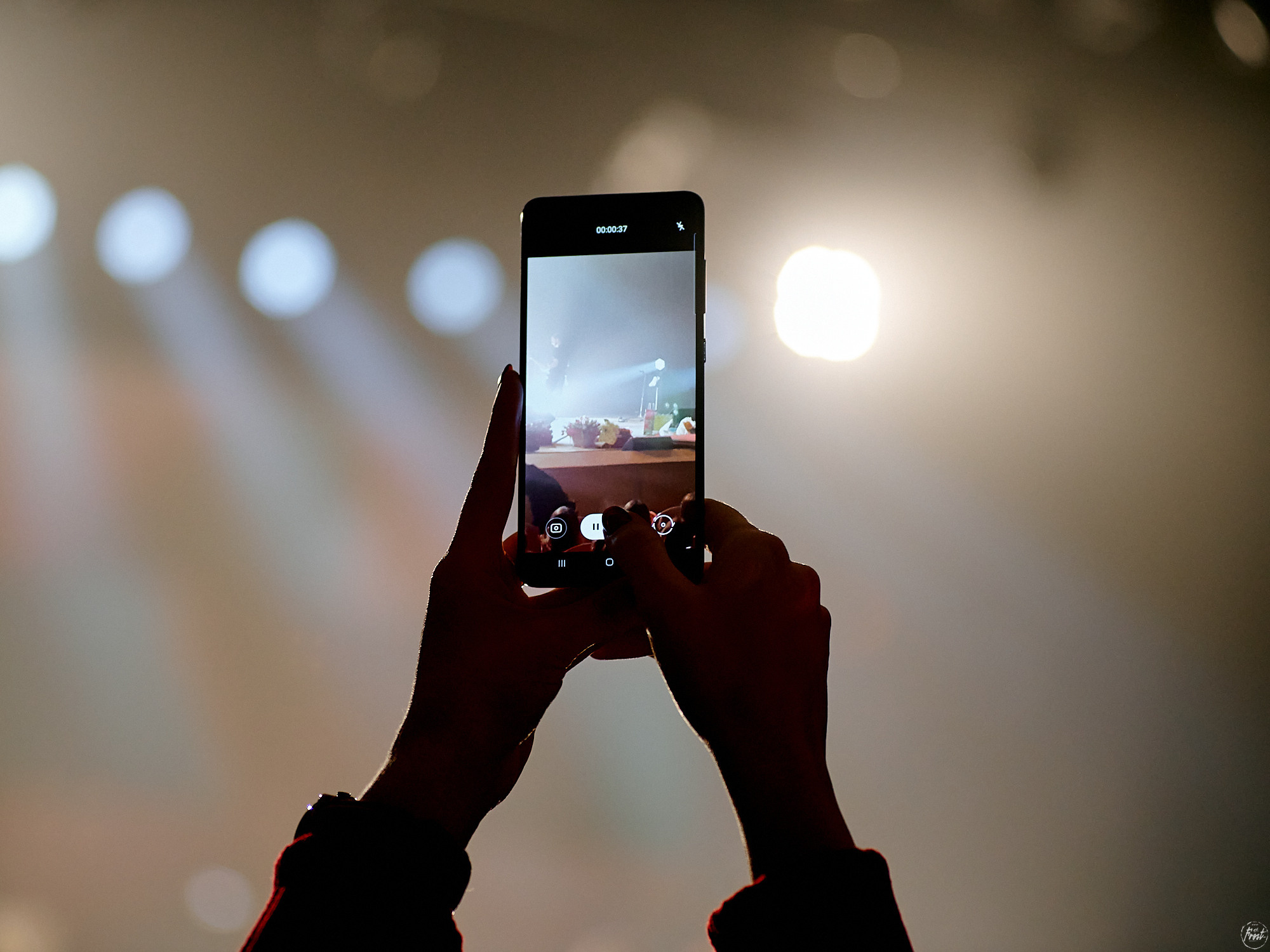 Сурганова и оркестр. Фотографии отовсюду и обо всем