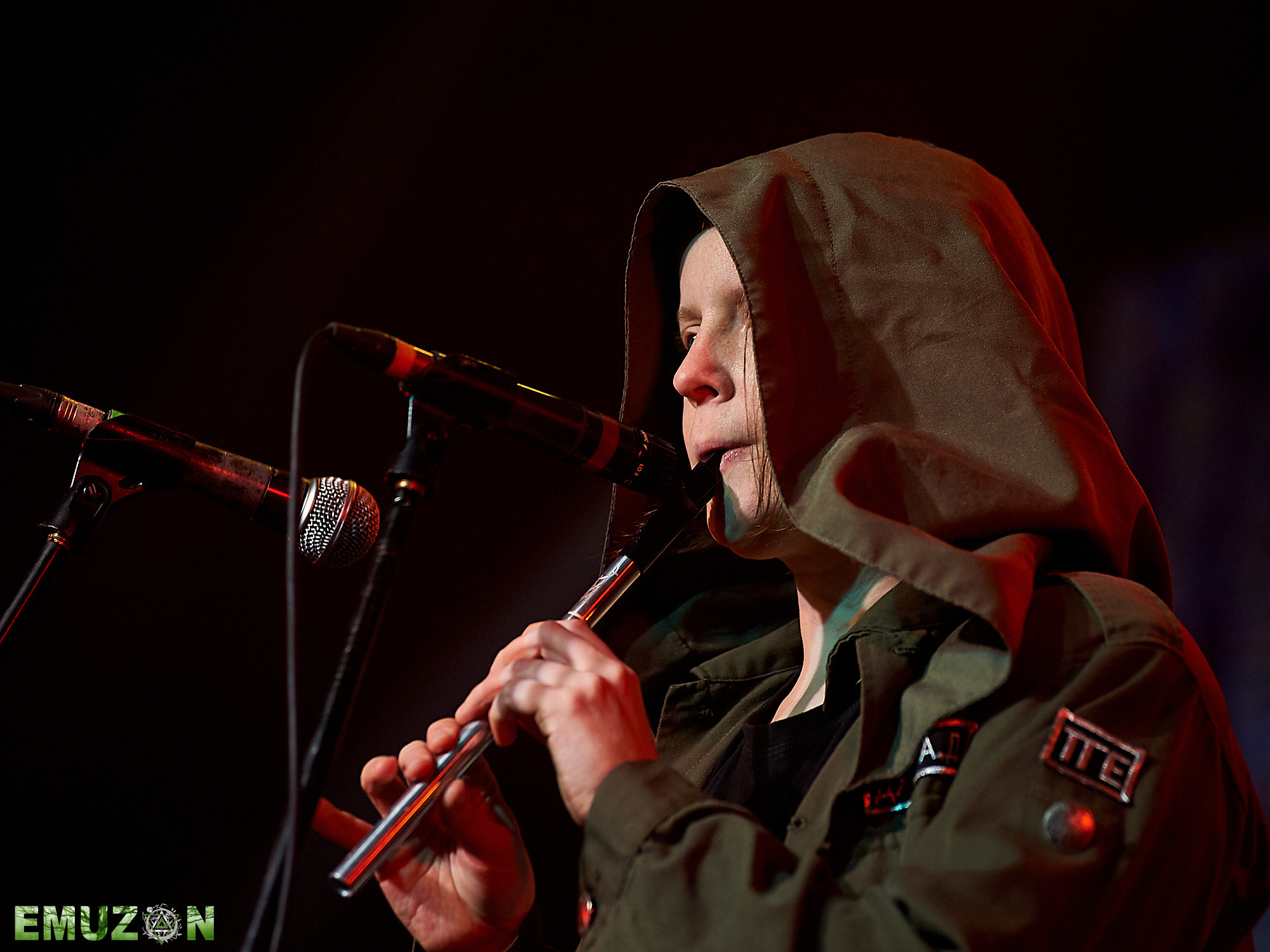 Тролль гнет ель. Фотографии отовсюду и обо всем