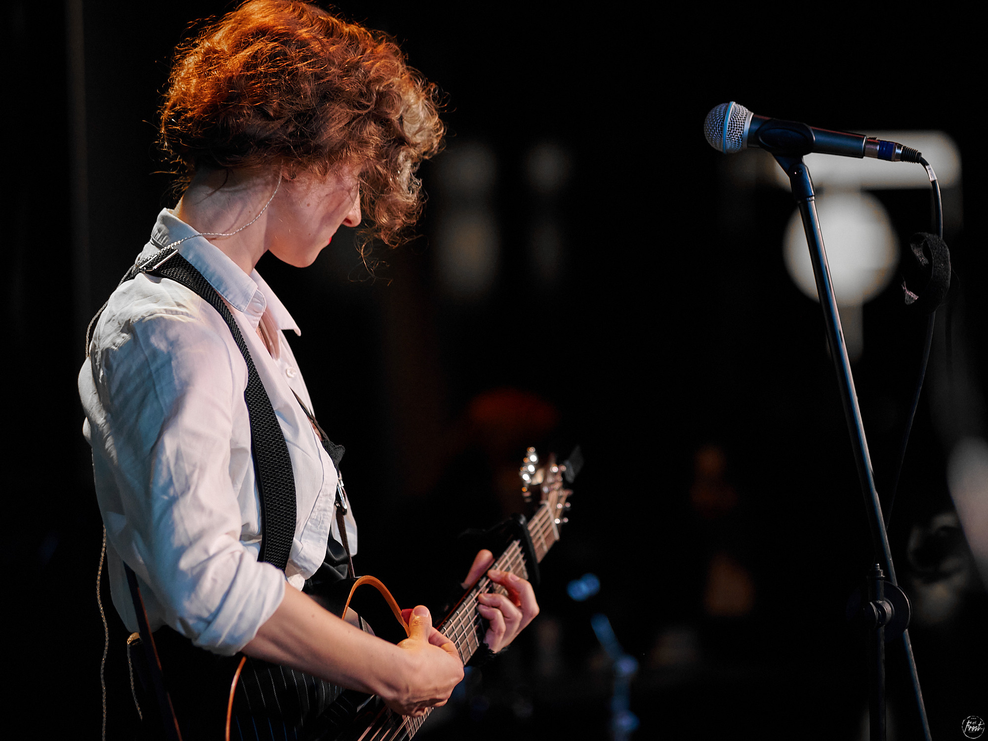 Немного нервно. Фотографии отовсюду и обо всем