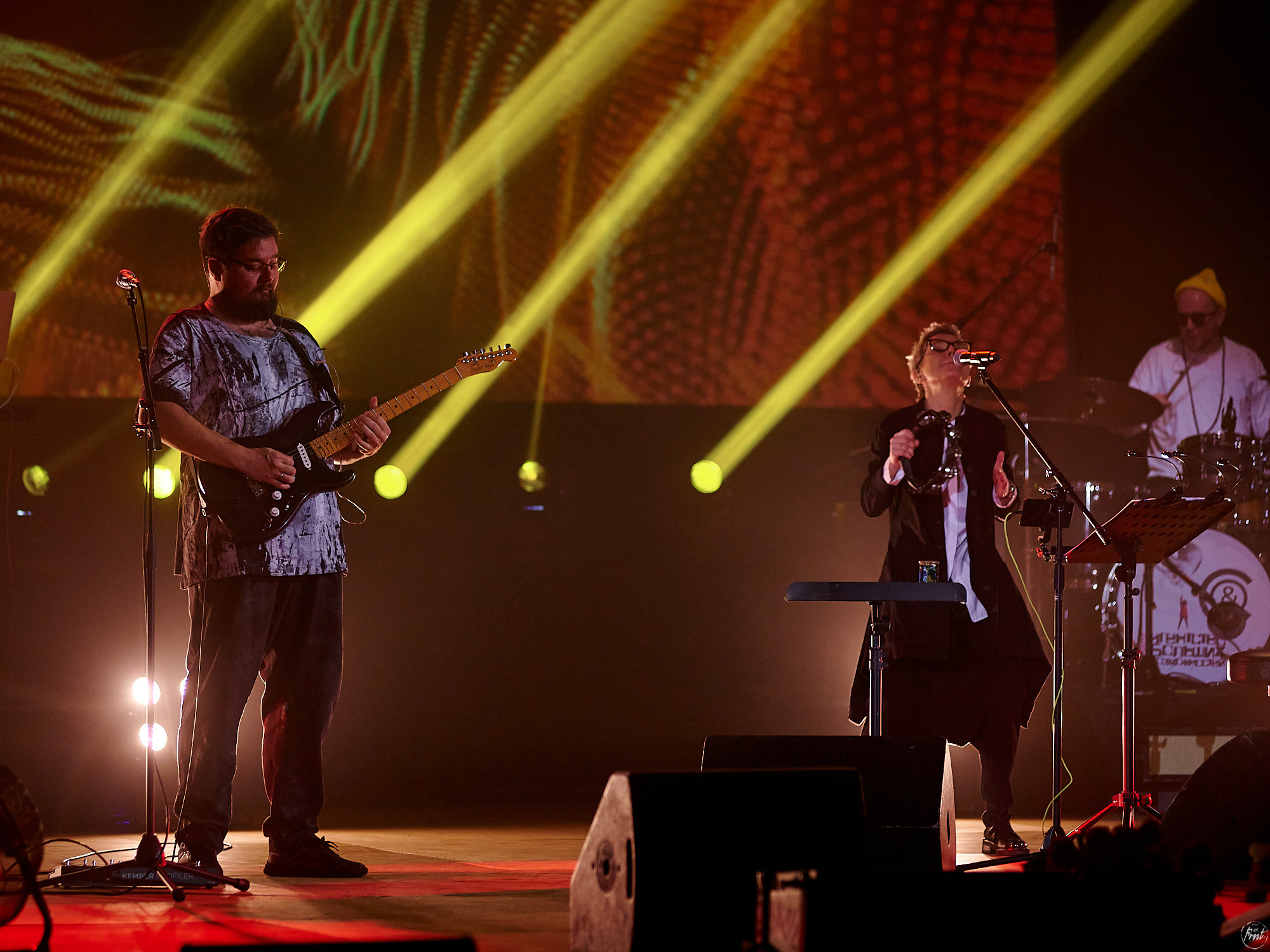 Сурганова и оркестр. Фотографии отовсюду и обо всем