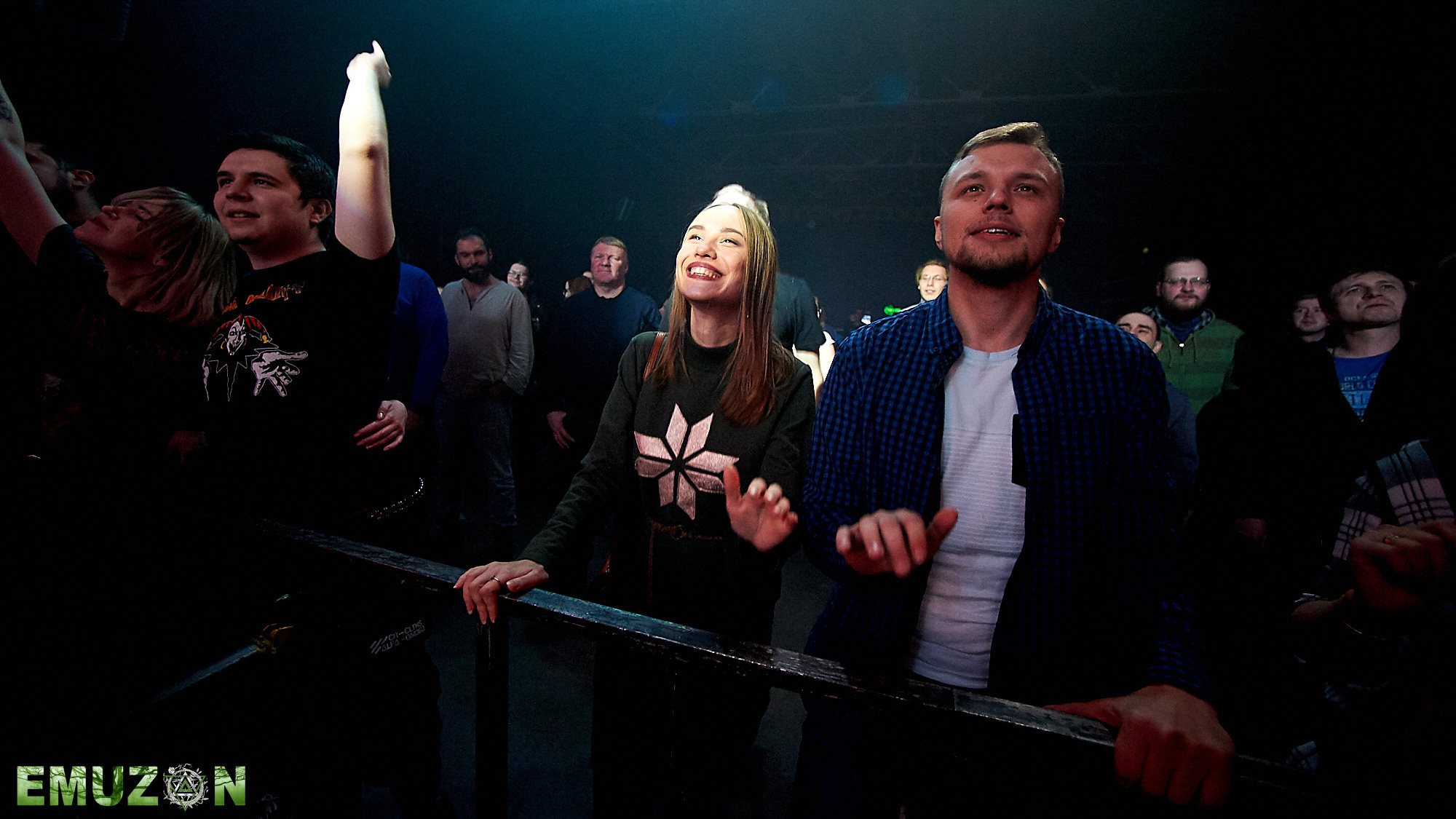 Тролль гнет ель. Фотографии отовсюду и обо всем