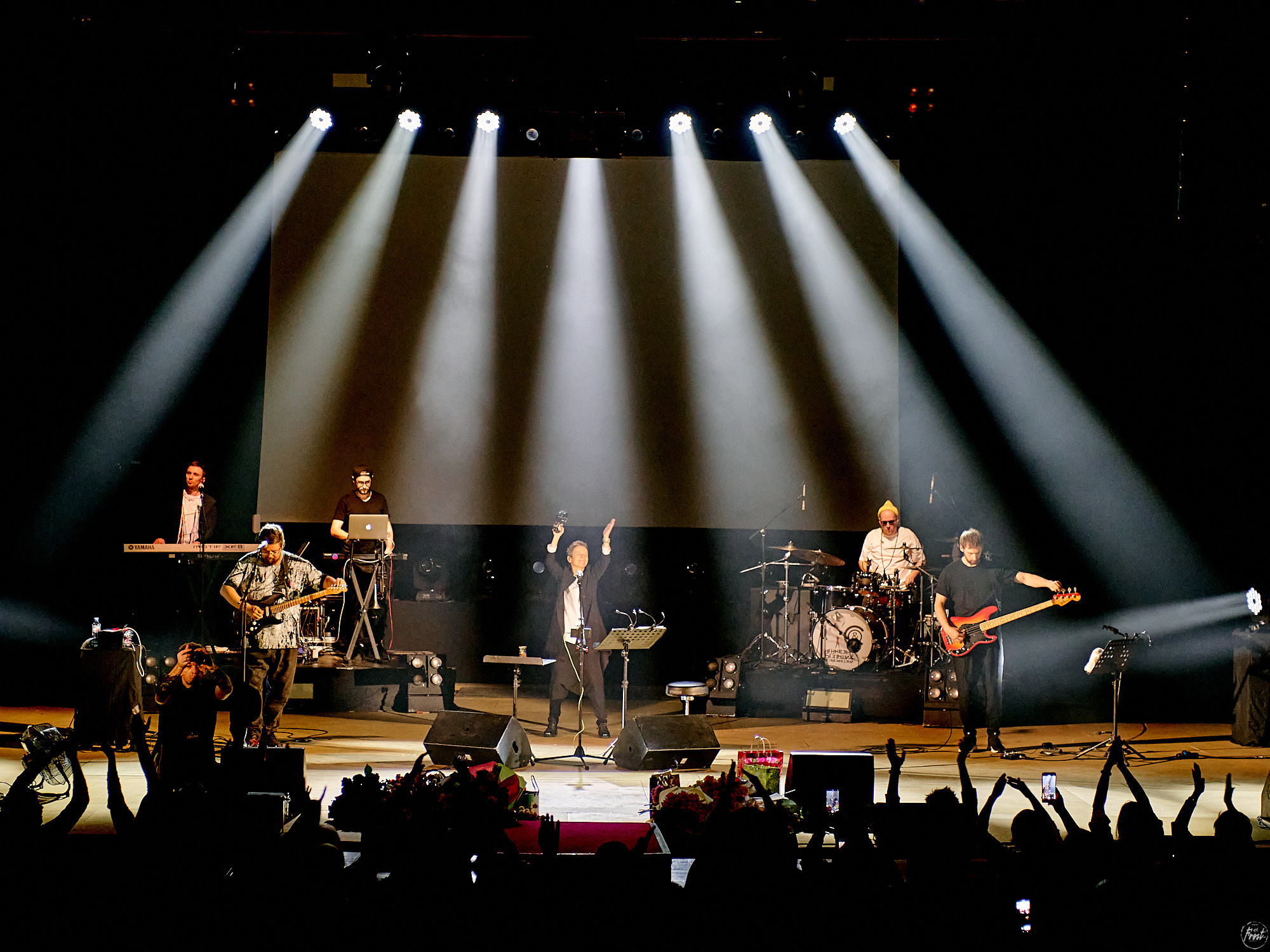 Сурганова и оркестр. Фотографии отовсюду и обо всем