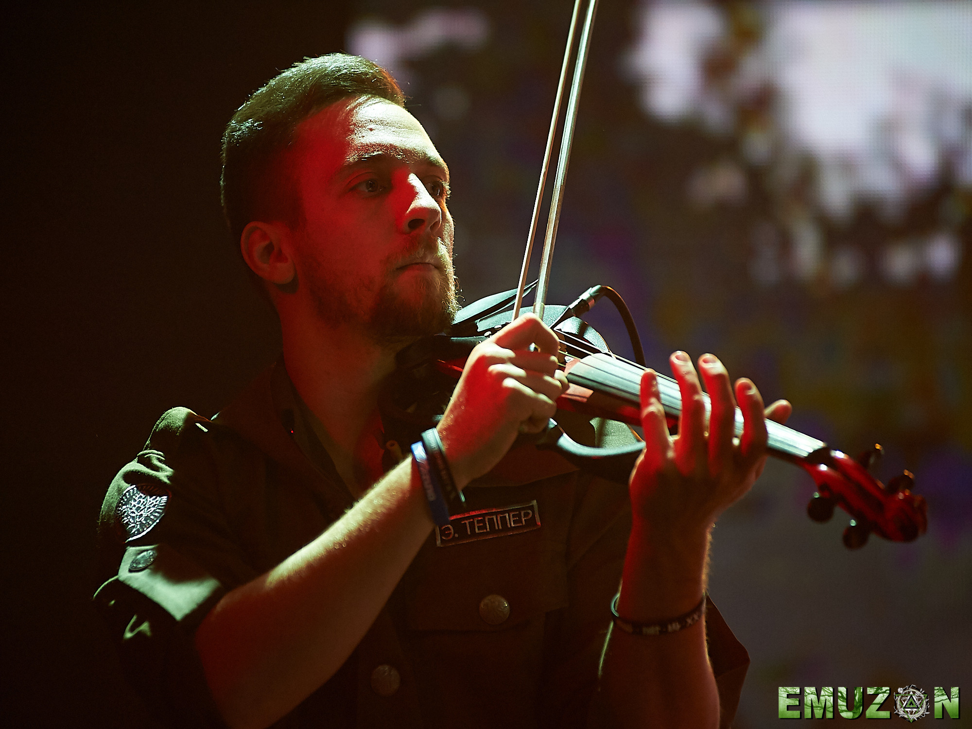 Тролль гнет ель. Фотографии отовсюду и обо всем