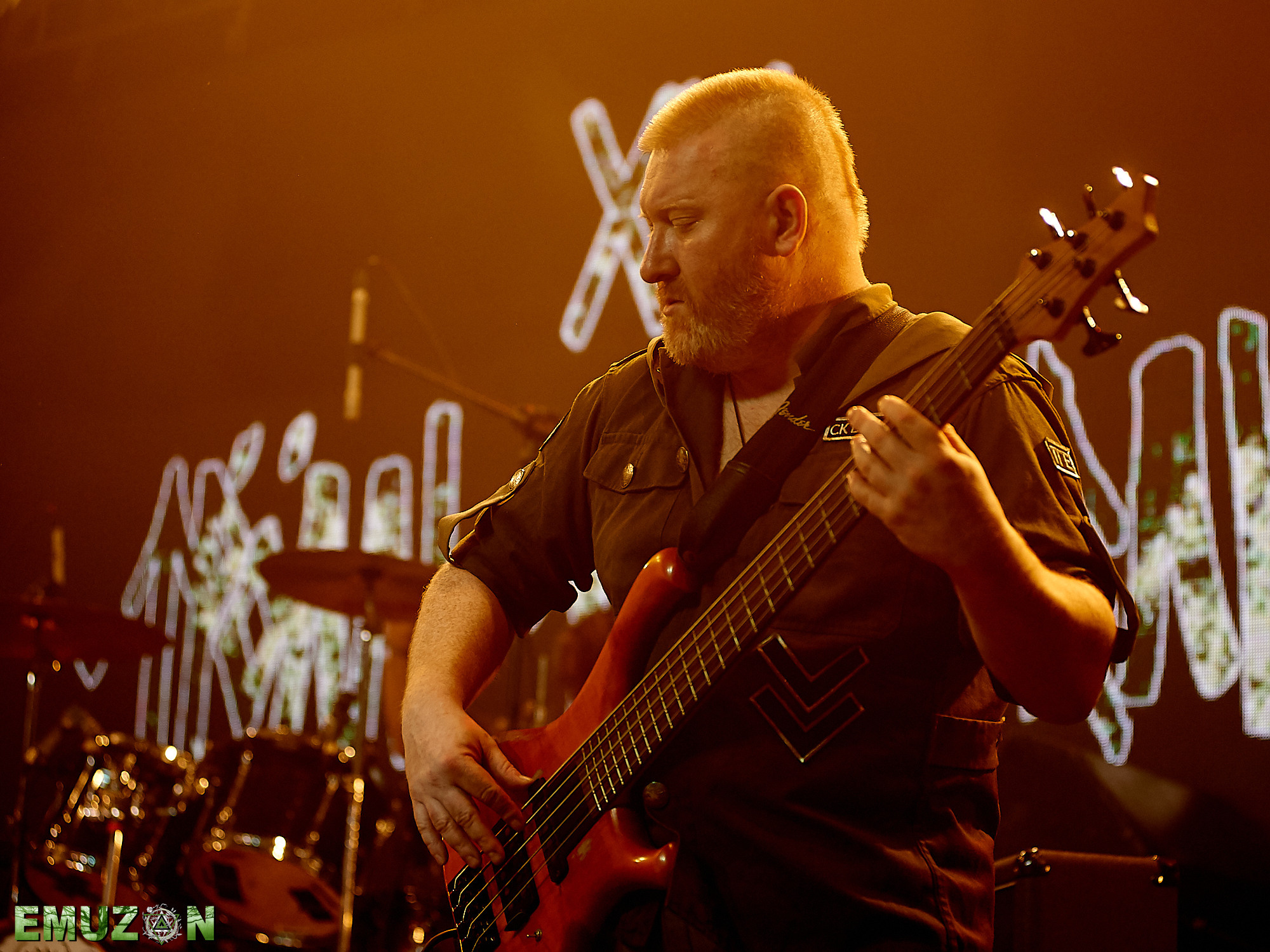 Тролль гнет ель. Фотографии отовсюду и обо всем