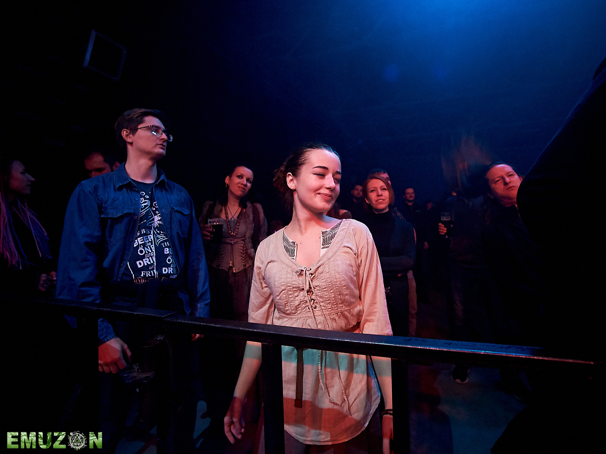 Тролль гнет ель. Фотографии отовсюду и обо всем