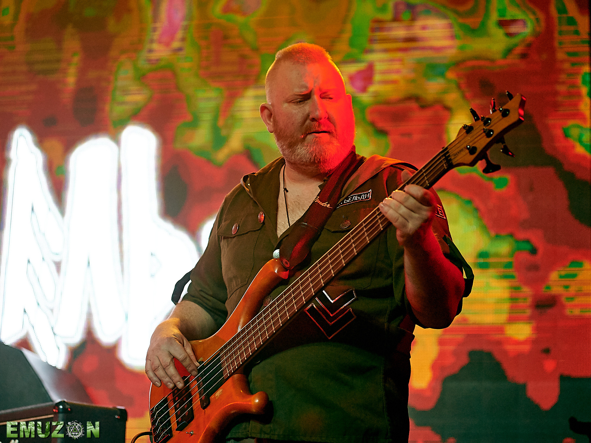 Тролль гнет ель. Фотографии отовсюду и обо всем