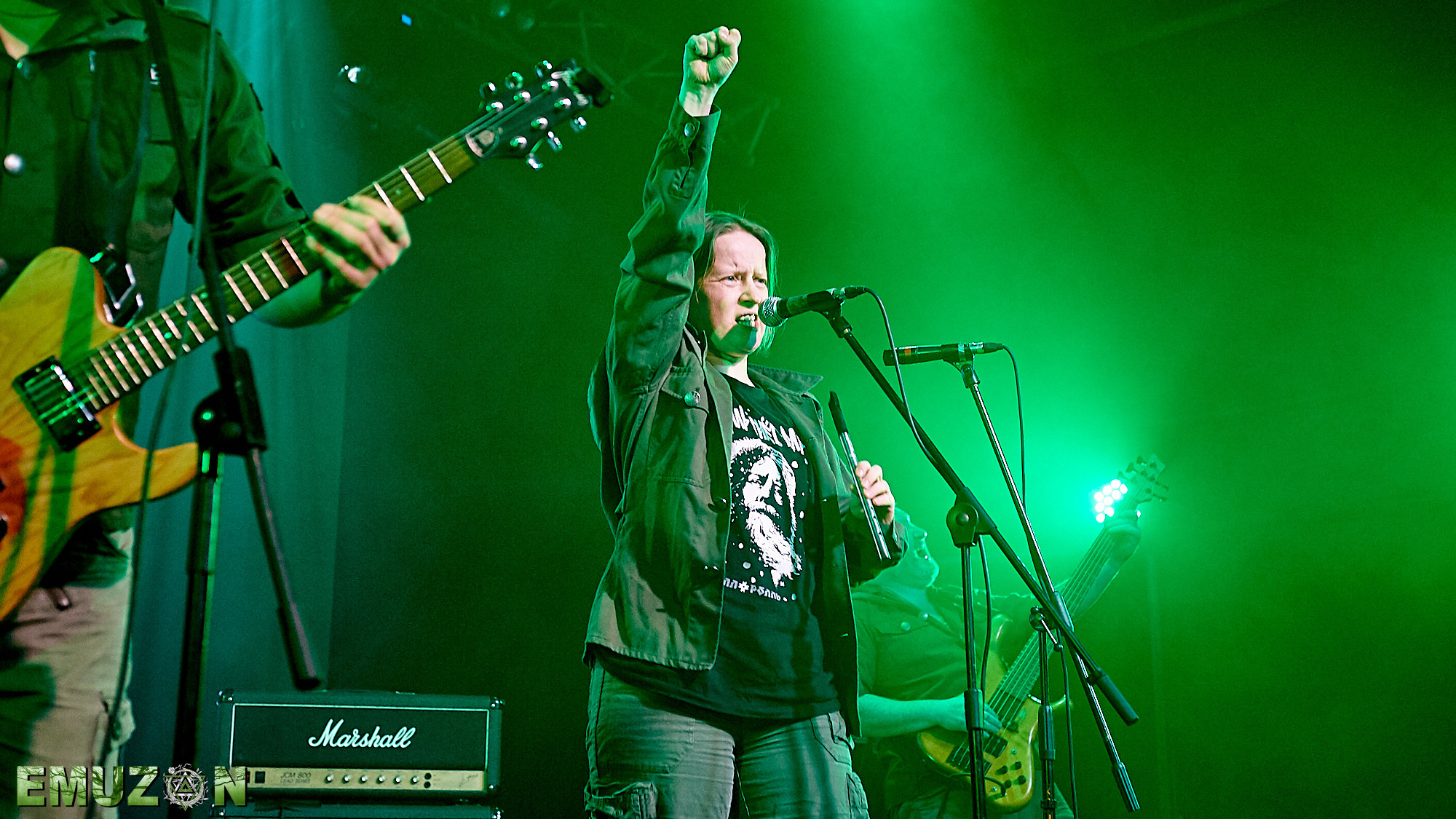 Тролль гнет ель. Фотографии отовсюду и обо всем