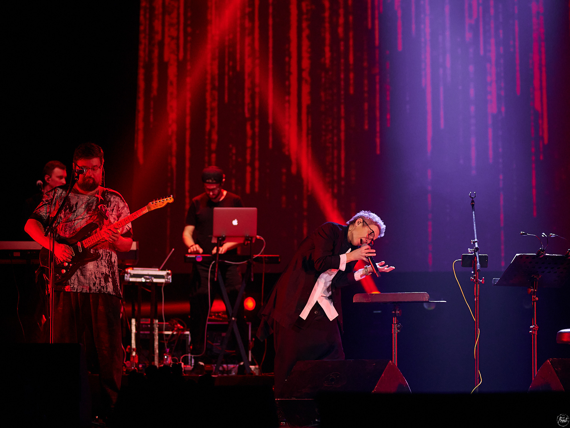 Сурганова и оркестр. Фотографии отовсюду и обо всем