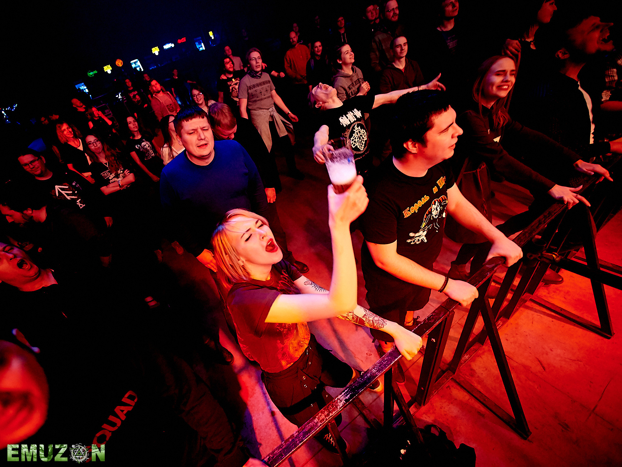 Тролль гнет ель. Фотографии отовсюду и обо всем