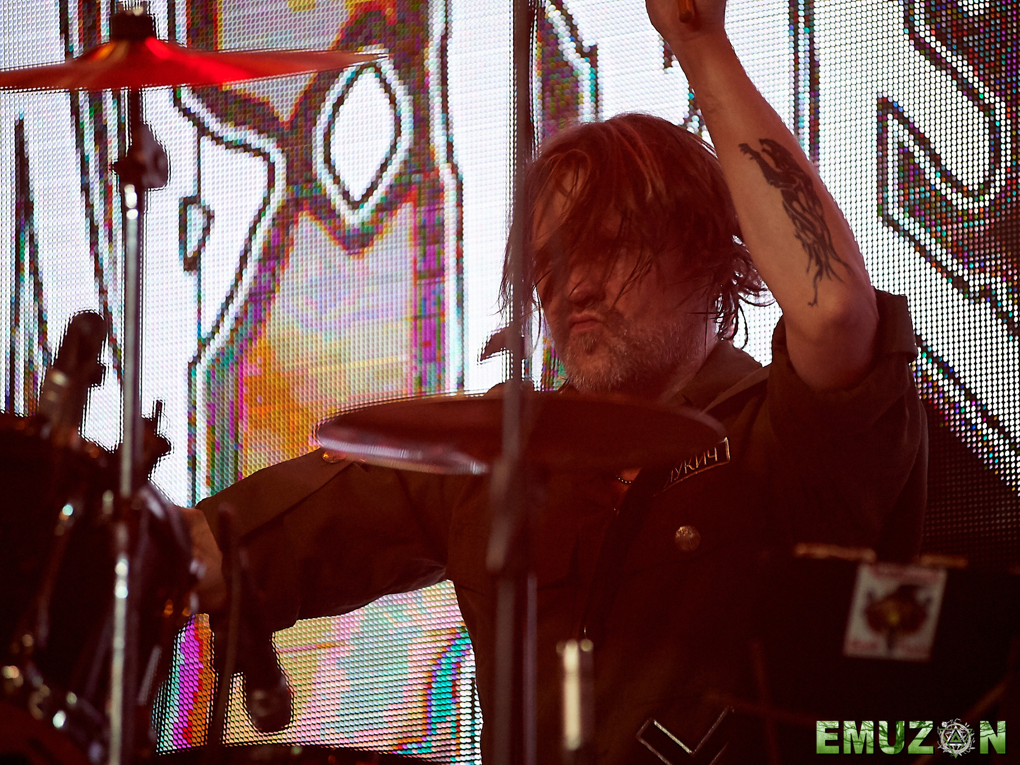 Тролль гнет ель. Фотографии отовсюду и обо всем