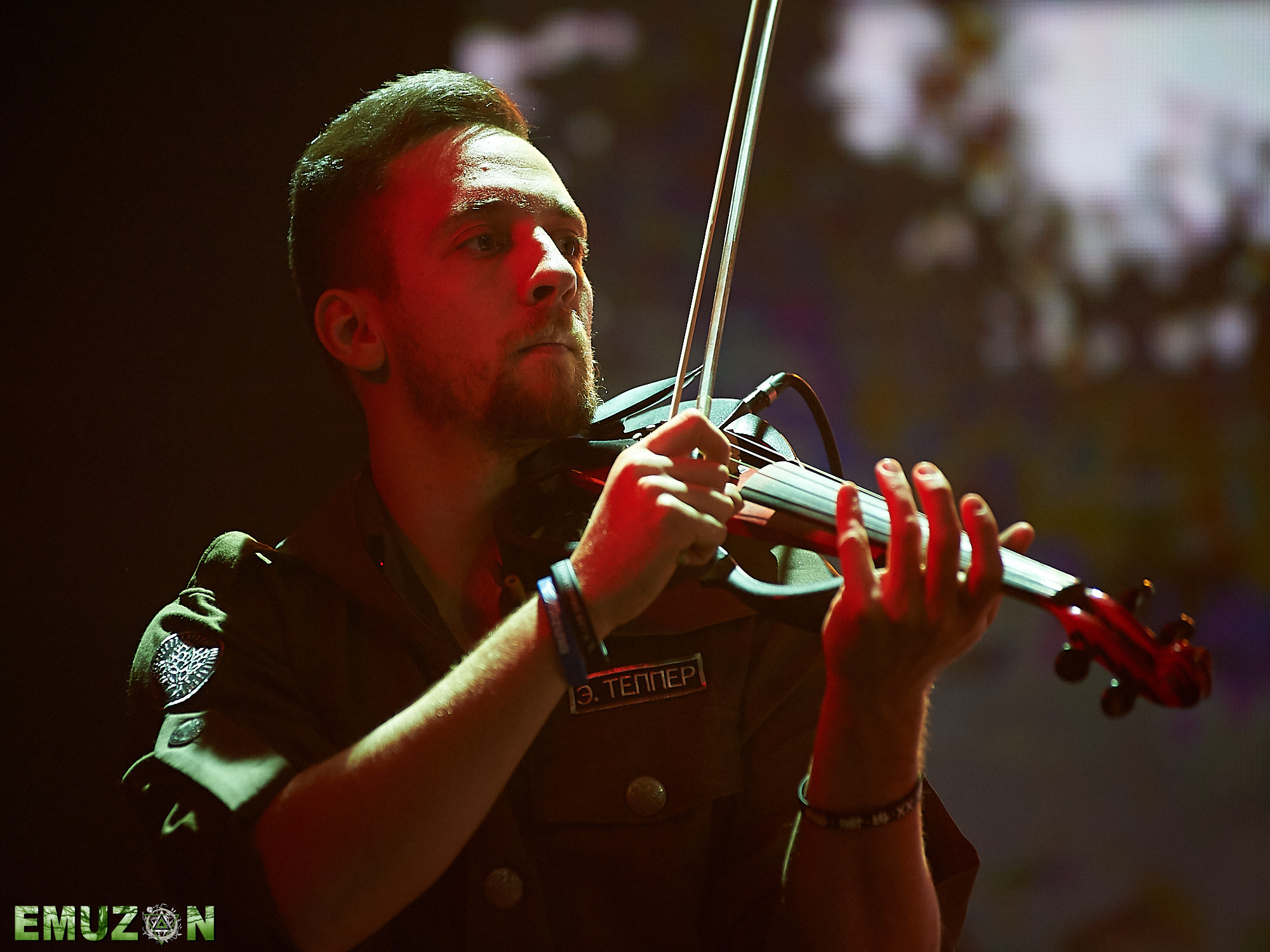 Тролль гнет ель. Фотографии отовсюду и обо всем