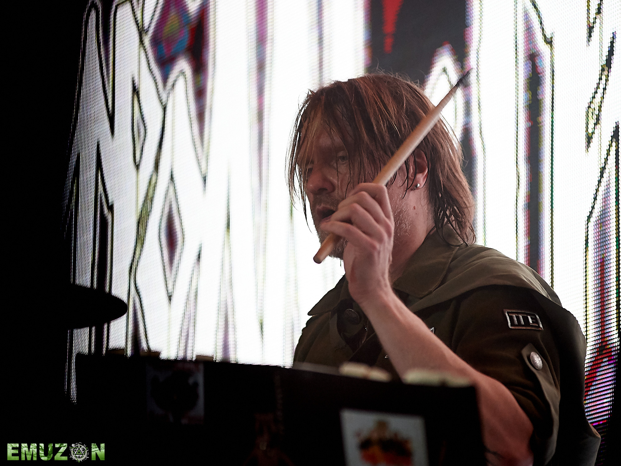 Тролль гнет ель. Фотографии отовсюду и обо всем