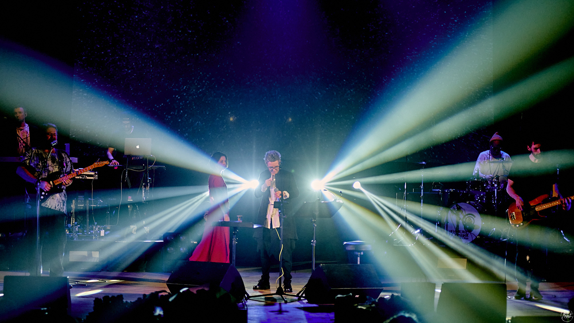 Сурганова и оркестр. Фотографии отовсюду и обо всем