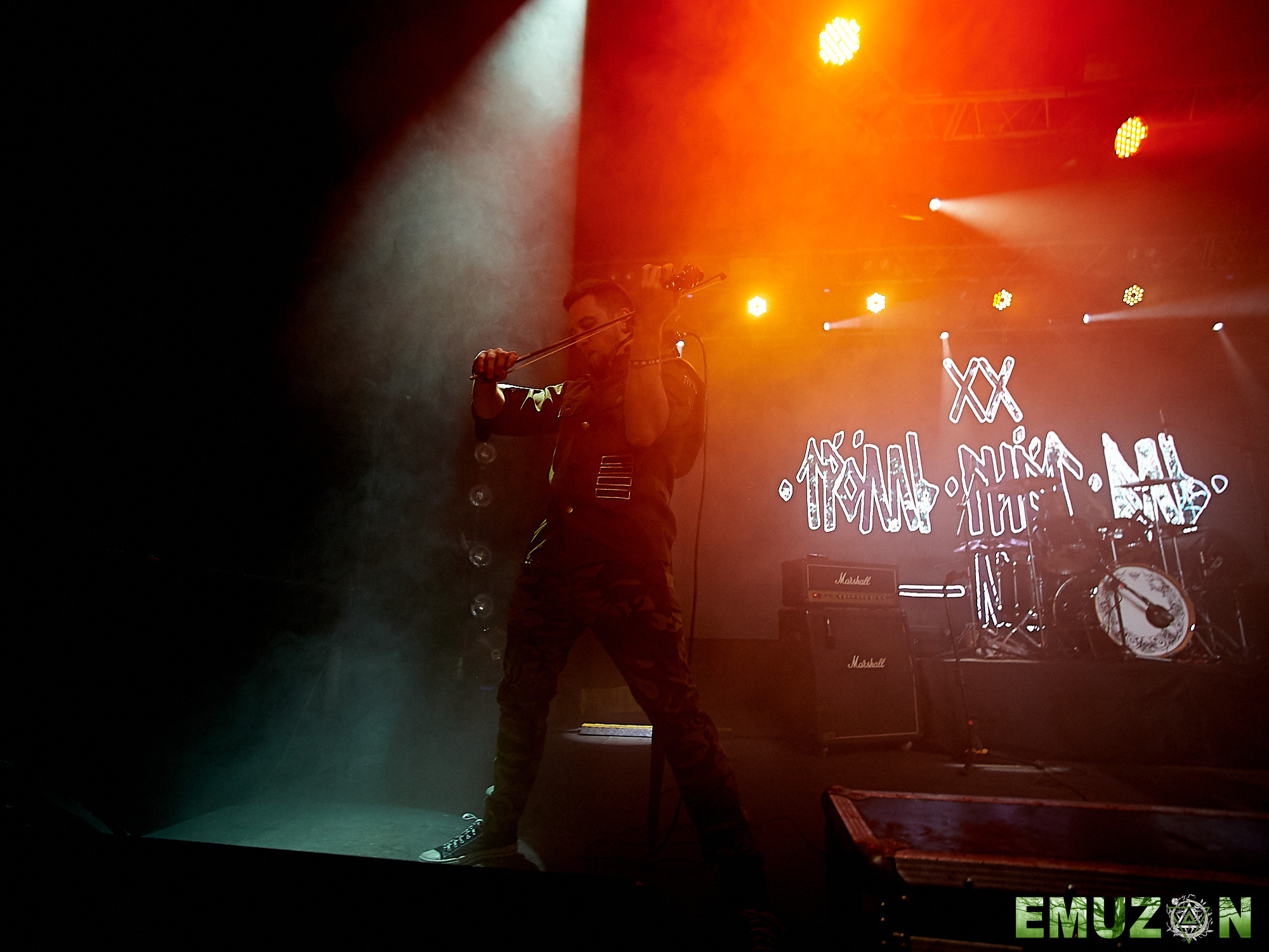 Тролль гнет ель. Фотографии отовсюду и обо всем