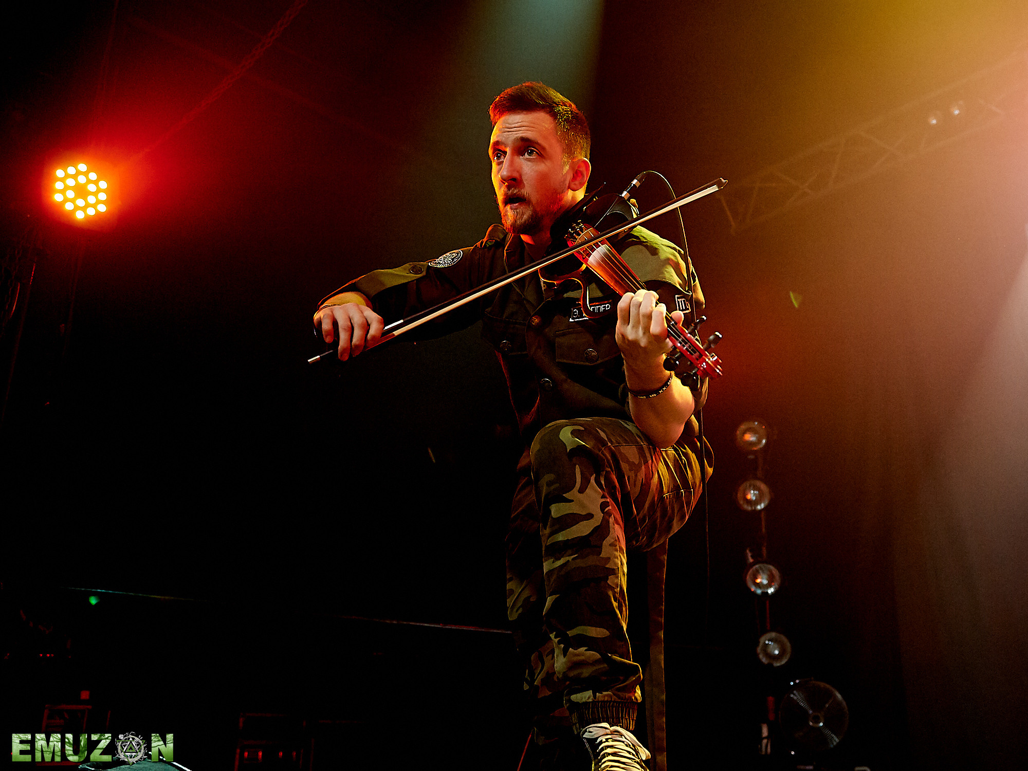 Тролль гнет ель. Фотографии отовсюду и обо всем