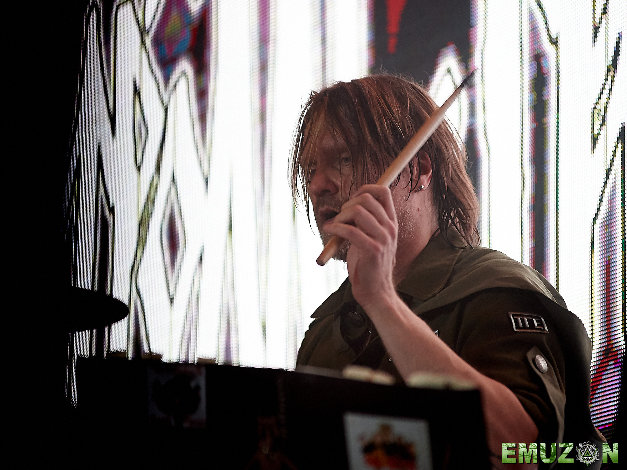 Тролль гнет ель. Фотографии отовсюду и обо всем