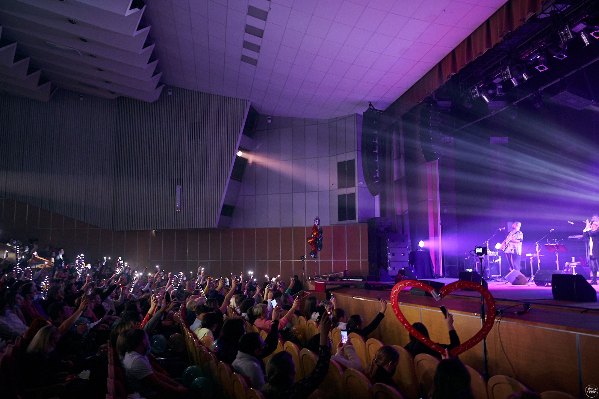 Сурганова и оркестр. Фотографии отовсюду и обо всем