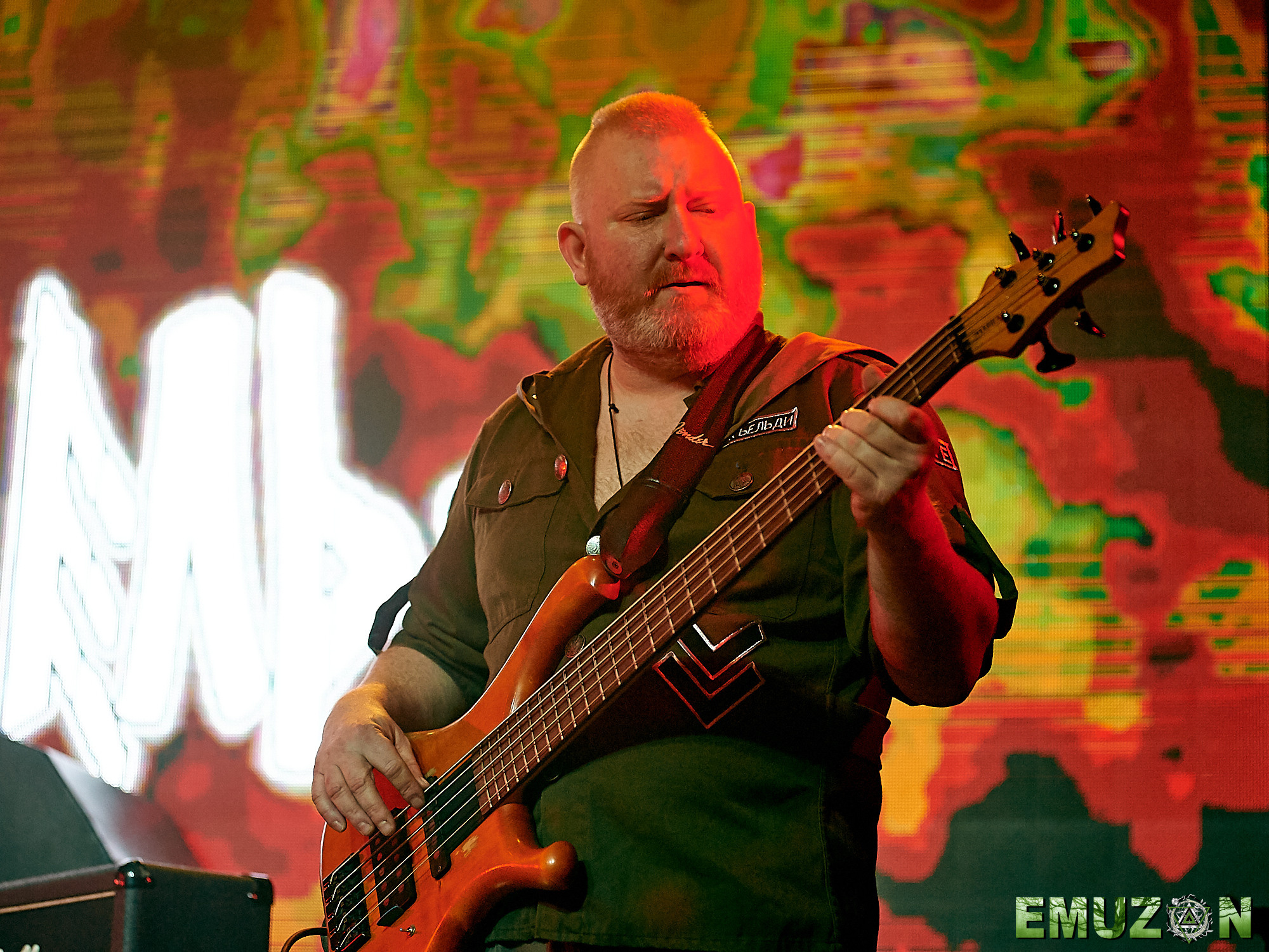 Тролль гнет ель. Фотографии отовсюду и обо всем