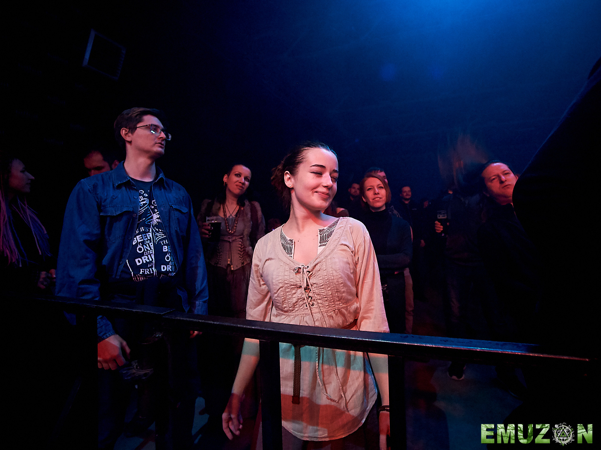 Тролль гнет ель. Фотографии отовсюду и обо всем