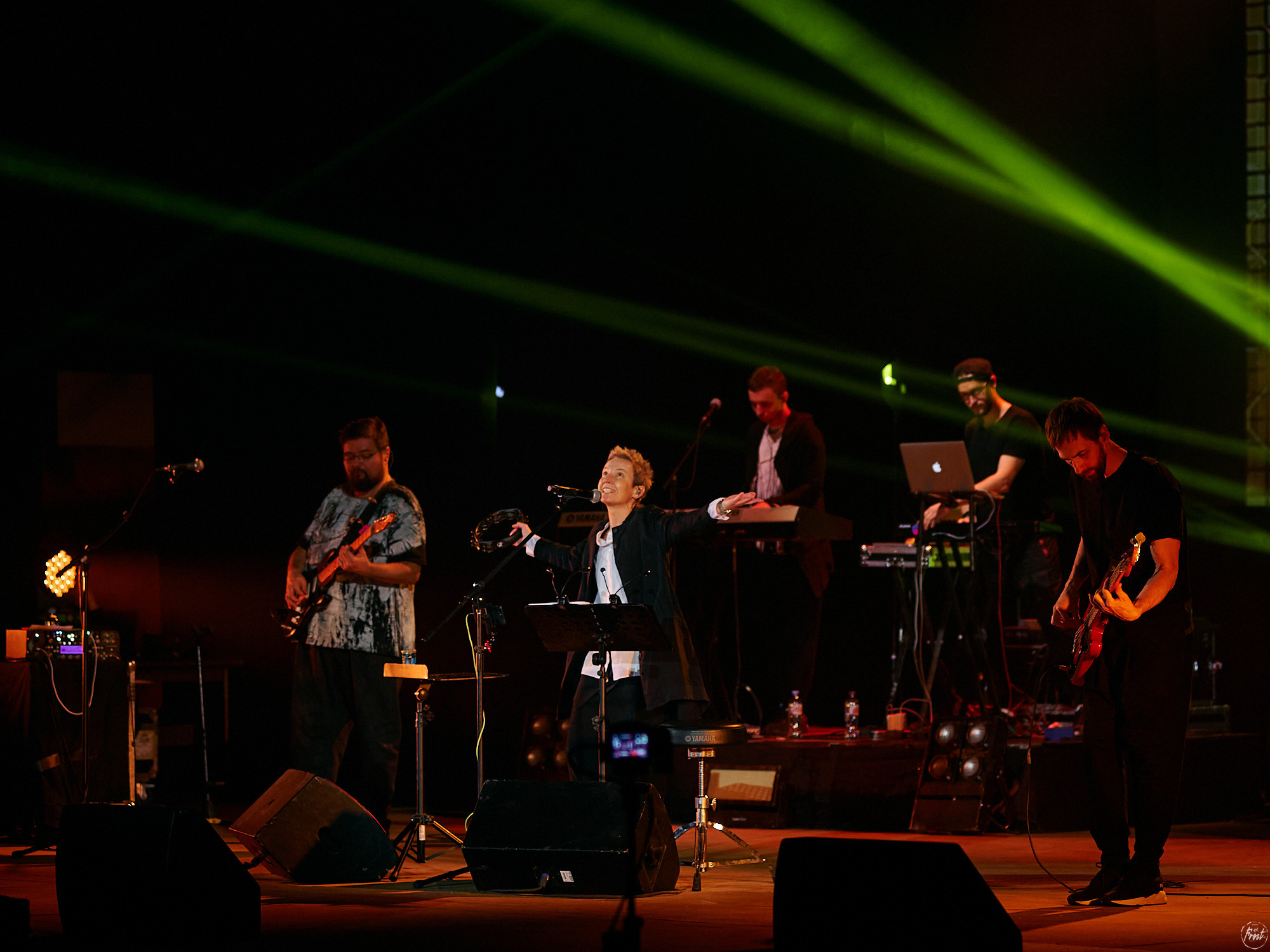 Сурганова и оркестр. Фотографии отовсюду и обо всем