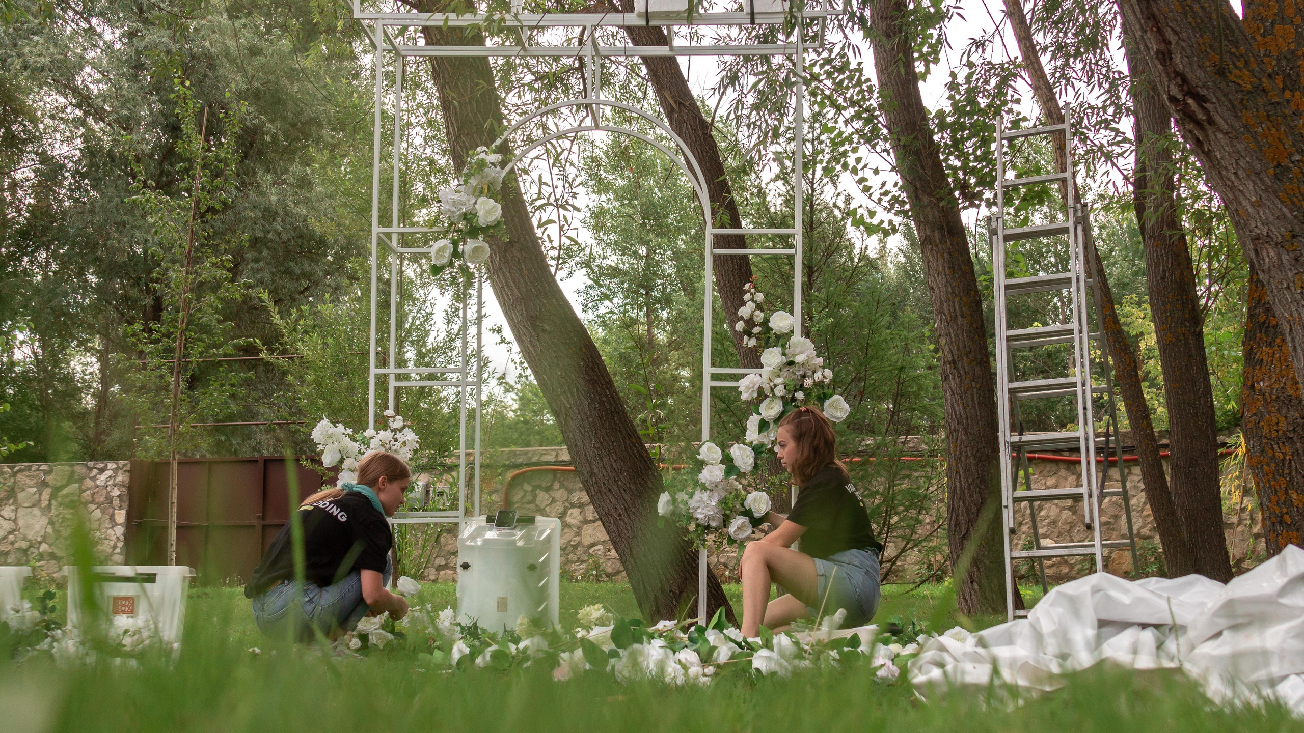 Backstage | wedding decor agency