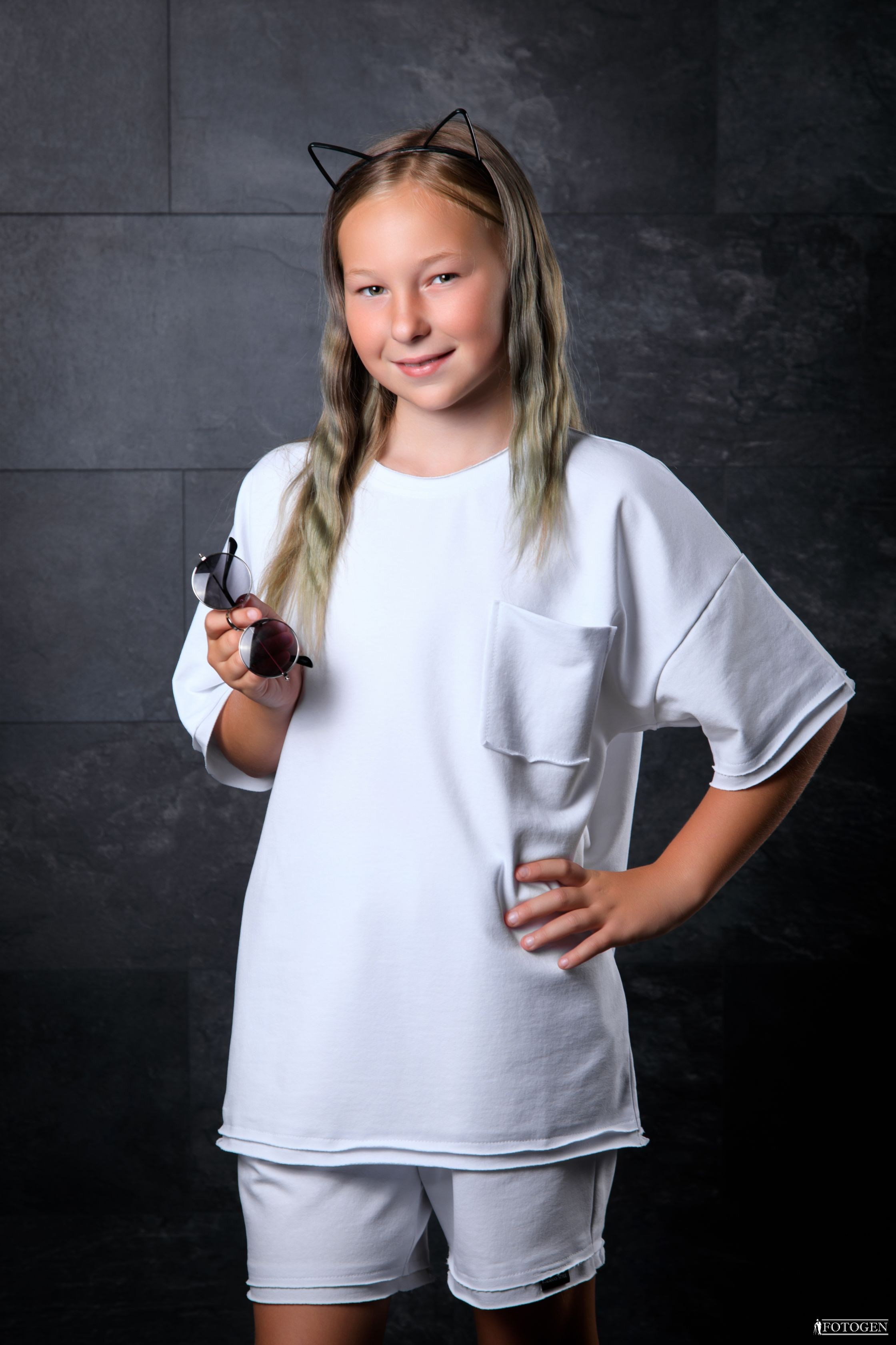 Фотосессия Девочек до 10 лет в Интерьере — Fotogen. Интерьерная фотостудия FOTOGEN г. Краснодар