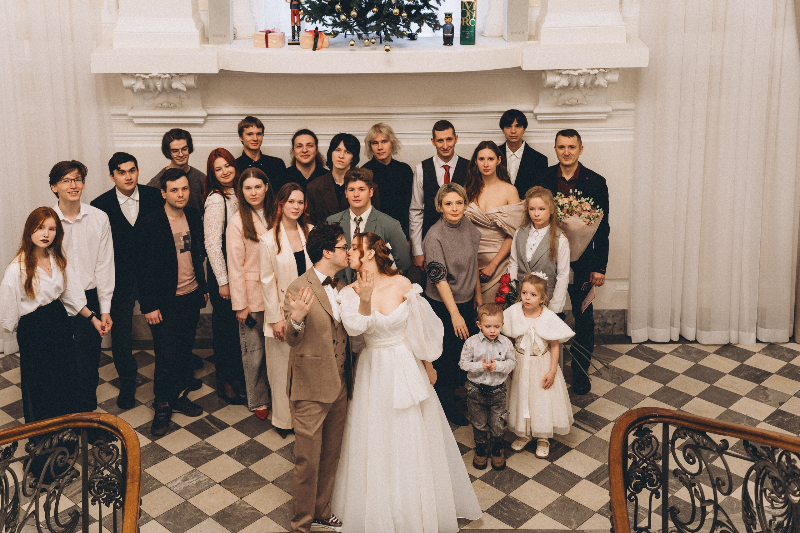 СВАДЕБНАЯ СЬЕМКА ВО ВТОРОМ ДВОРЦЕ С ГОСТЯМИ И ПРОГУЛКА В ТАВРИЧЕСКОМ САДУ. Профессиональный фотограф, Санкт-Петербург — Виктория Богомолова