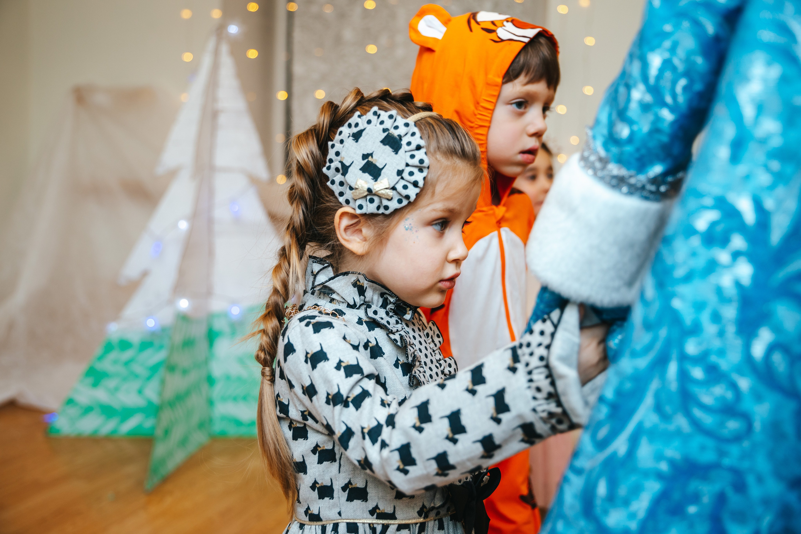 Новогодний утренник в Монтессори-садике. Семейный lifestyle фотограф в Санкт-Петербурге Людмила Пахомова