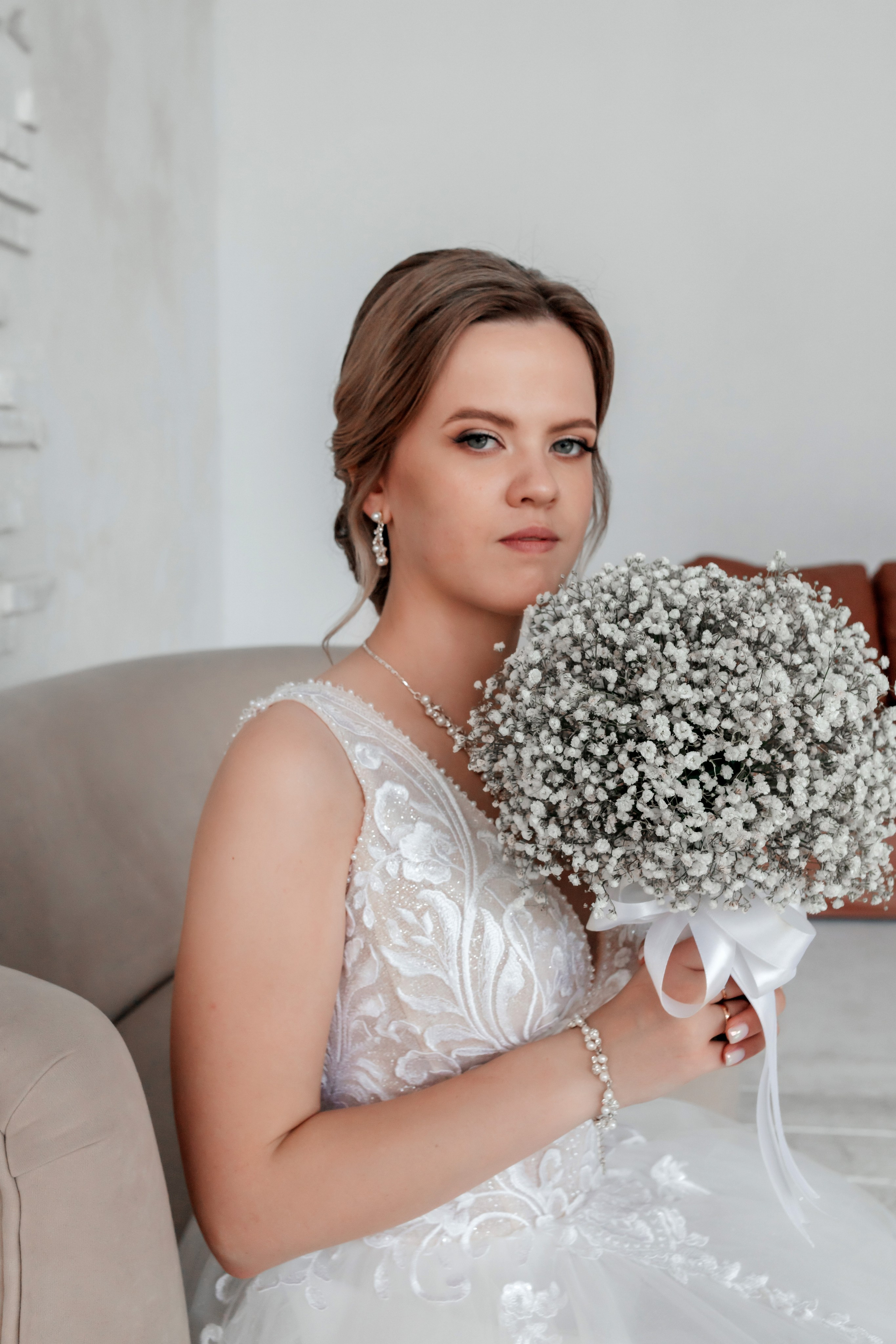 Свадебная прогулка двоих на Стрелке и в автозаводском Парке. И в фотостудии СОЛЬ в Автозаводском районе. Свадебный фотограф и фотограф Love-Store в Нижнем Новгороде Анастасия