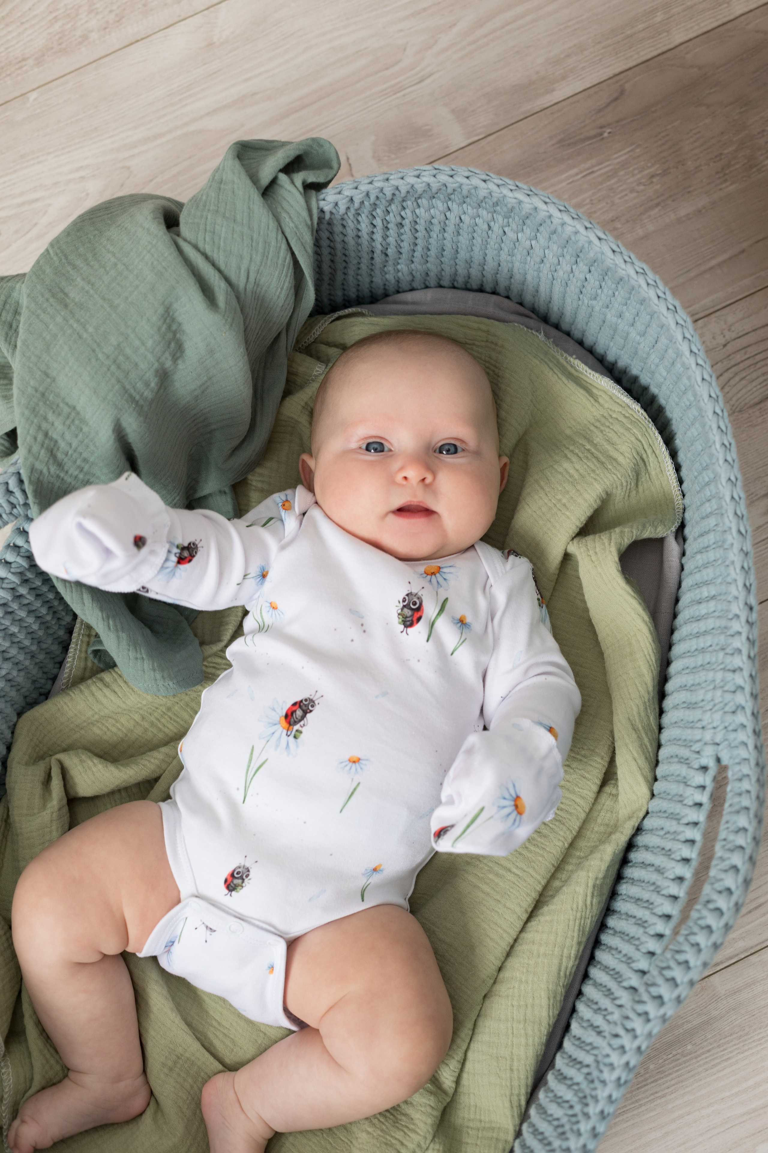 Фотосессия одежды для новорожденных детей. Детский и контент фотограф Надя Волкова Санкт-Петербург