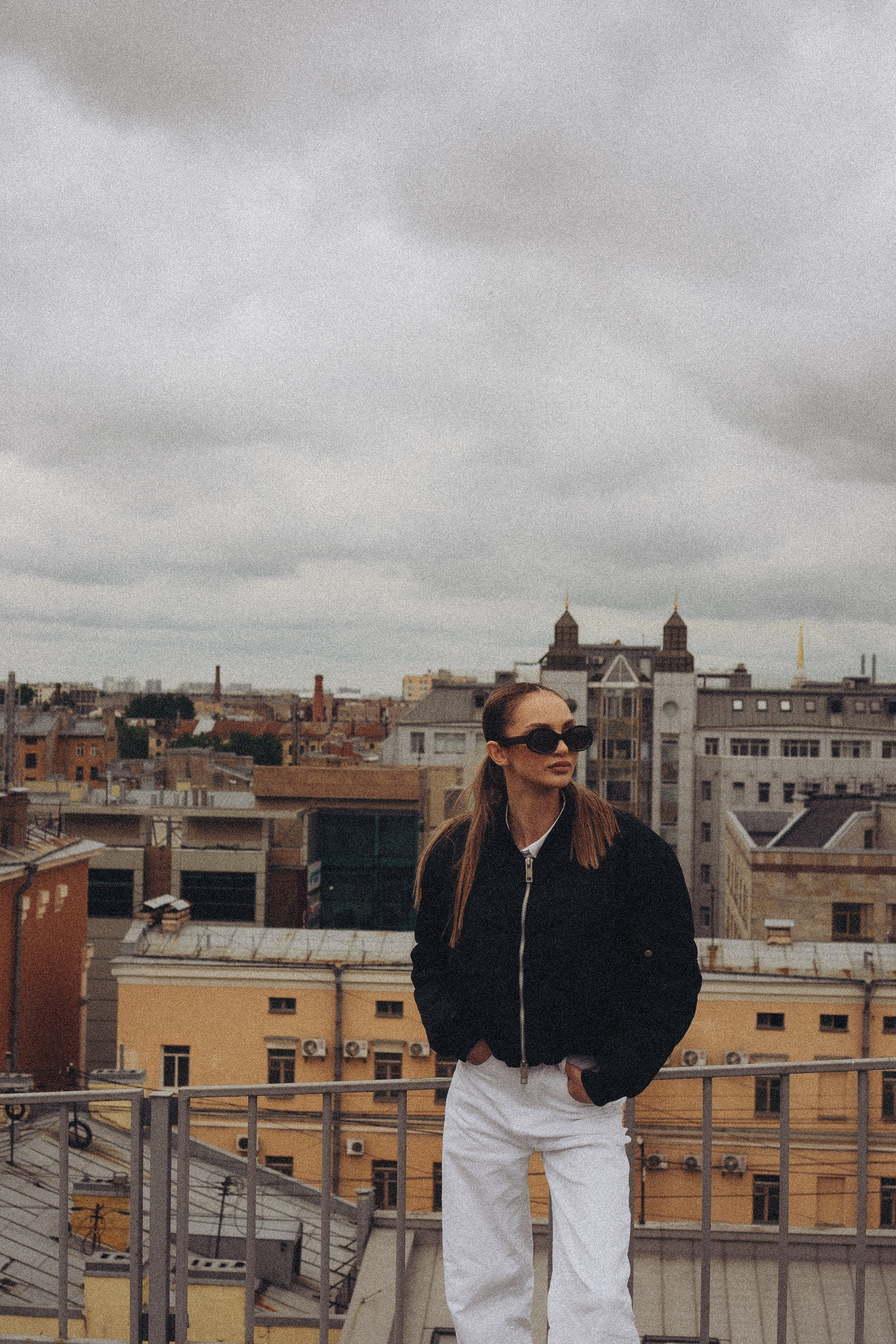 МЫ ГУЛЯЛИ ПРО КРЫШАМ ПИТЕРА. Профессиональный фотограф, Санкт-Петербург — Виктория Богомолова