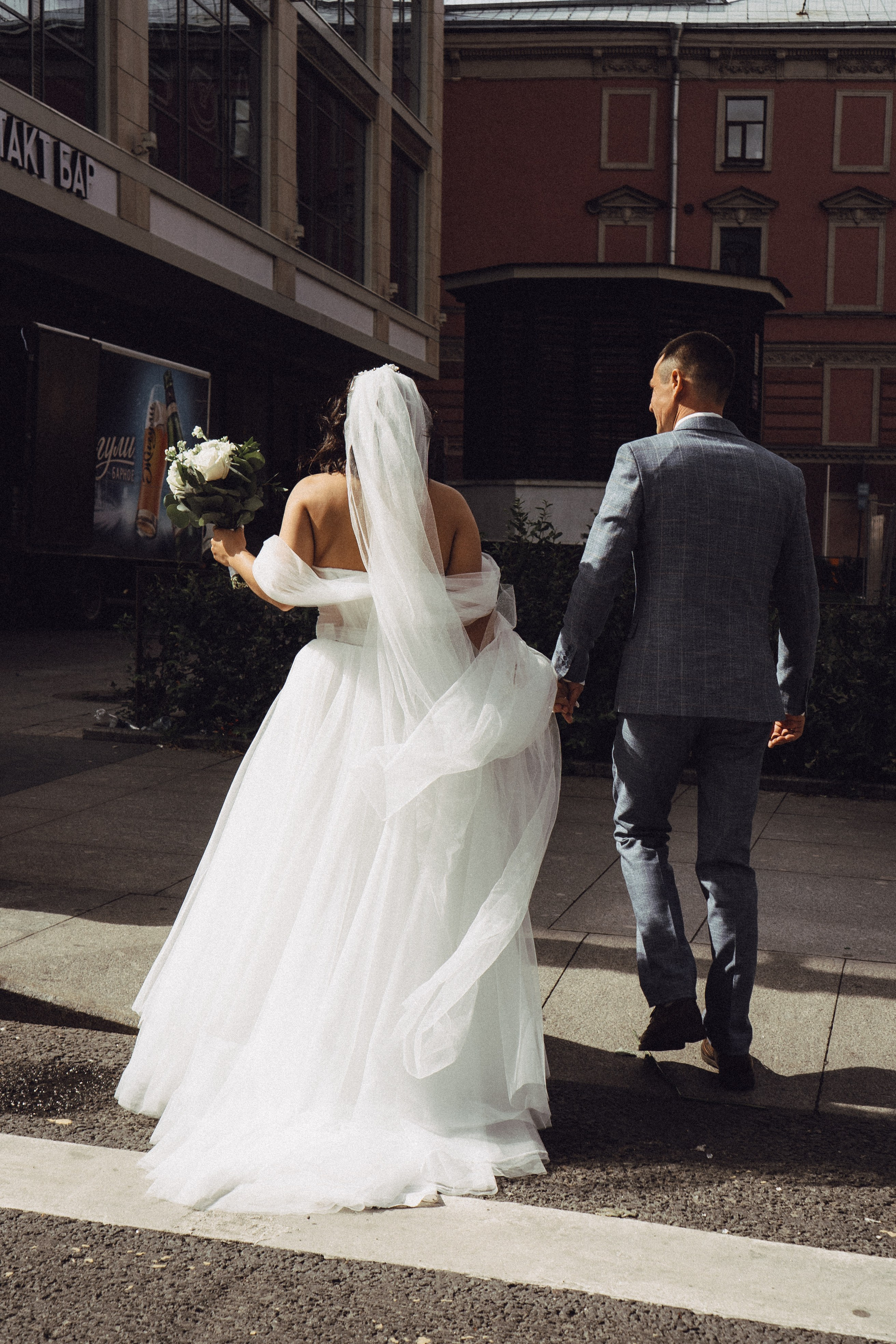 СВАДЕБНАЯ ПРОГУЛКА РЕСТОРАН МЫ ЖЕ НА ТЫ И ФОТОСЕССИИЯ С АВТОМОБИЛЕМ. Профессиональный фотограф, Санкт-Петербург — Виктория Богомолова