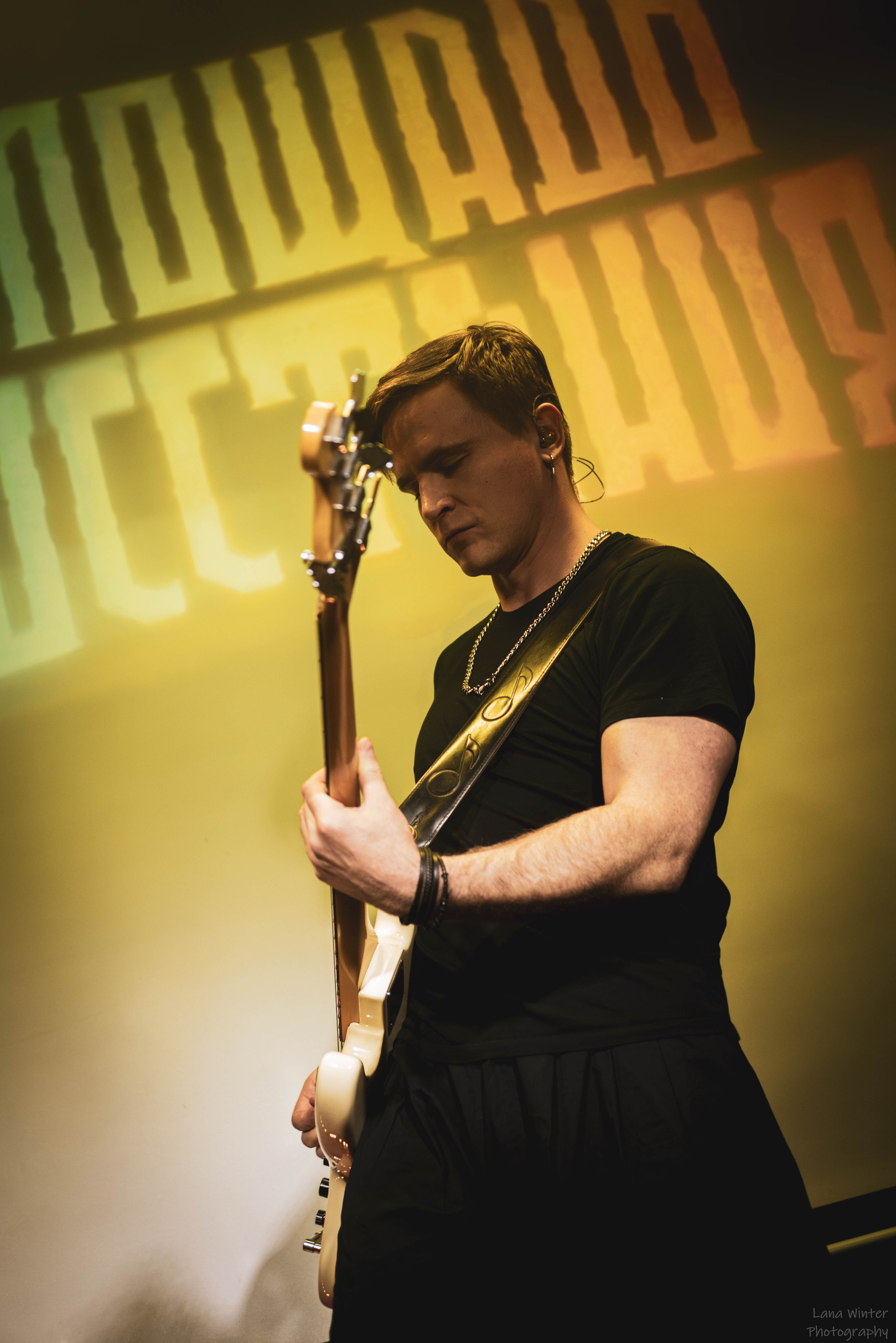 Площадь Восстания (8 марта 2025 года, Москва, клуб Техника Безопасности). Фотограф Светлана Блинова, Москва и Московская область