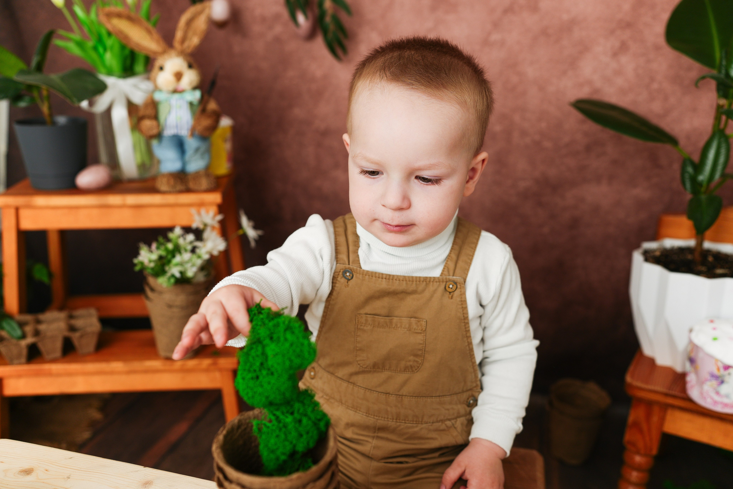 Маленький садовод. Фотограф новорожденных и детский фотограф в Екатеринбурге Ксени