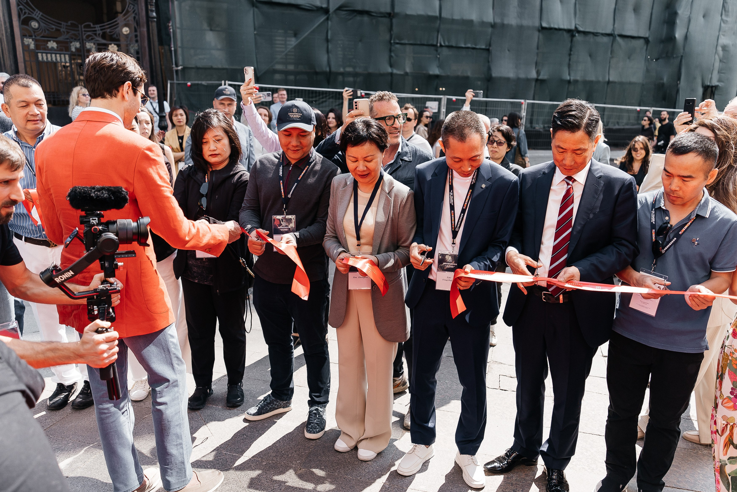 Henderson. Павел Краснов — Свадебный и репортажный фотограф в Москве