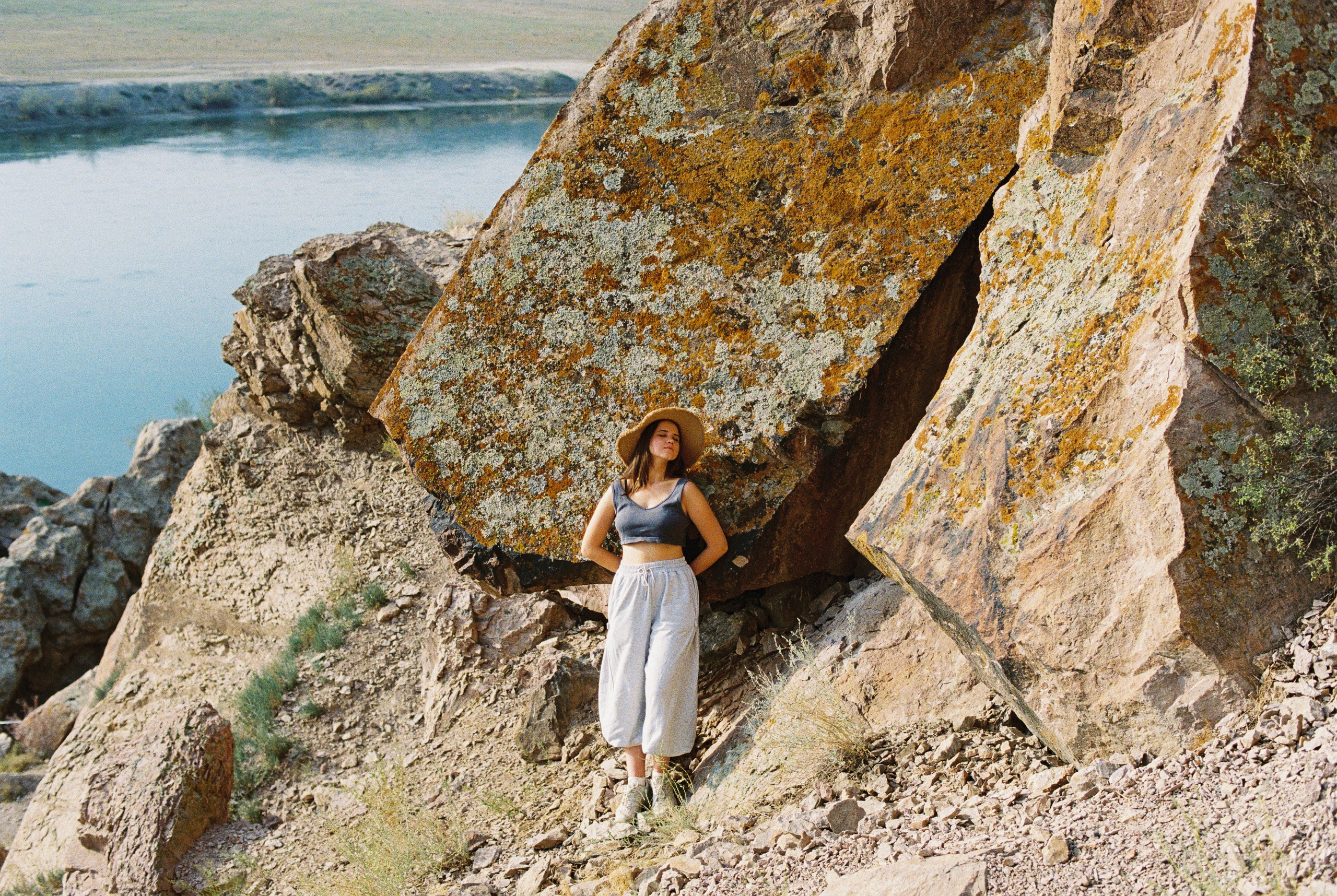 Алтын эмель/Или/Курты, плёнка 2025. Фотограф в Алматы — Алексей Коньков | Репортаж, свадьбы, портреты