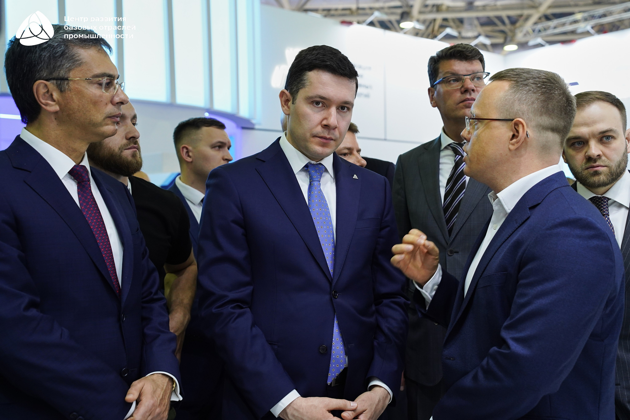 ЭКСПОЦЕНТР Алиханов. Фотограф