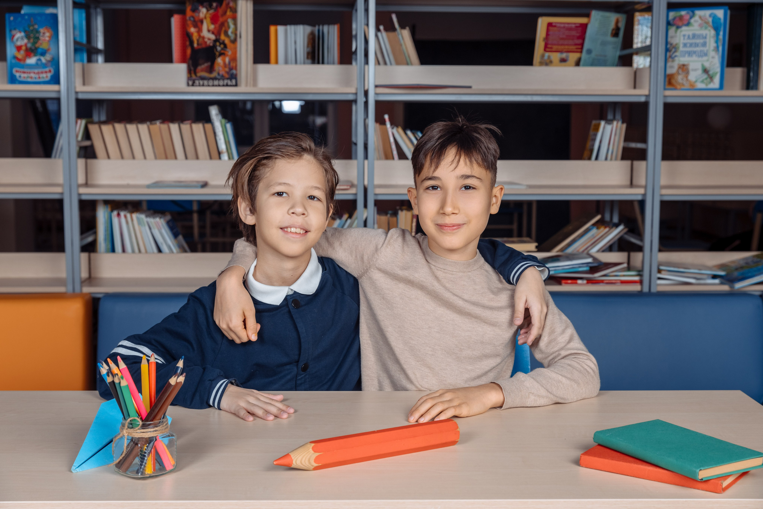 Начальные классы. Выпускные школьные фото­альбомы для школ и детских садов в Волгограде и Волжском