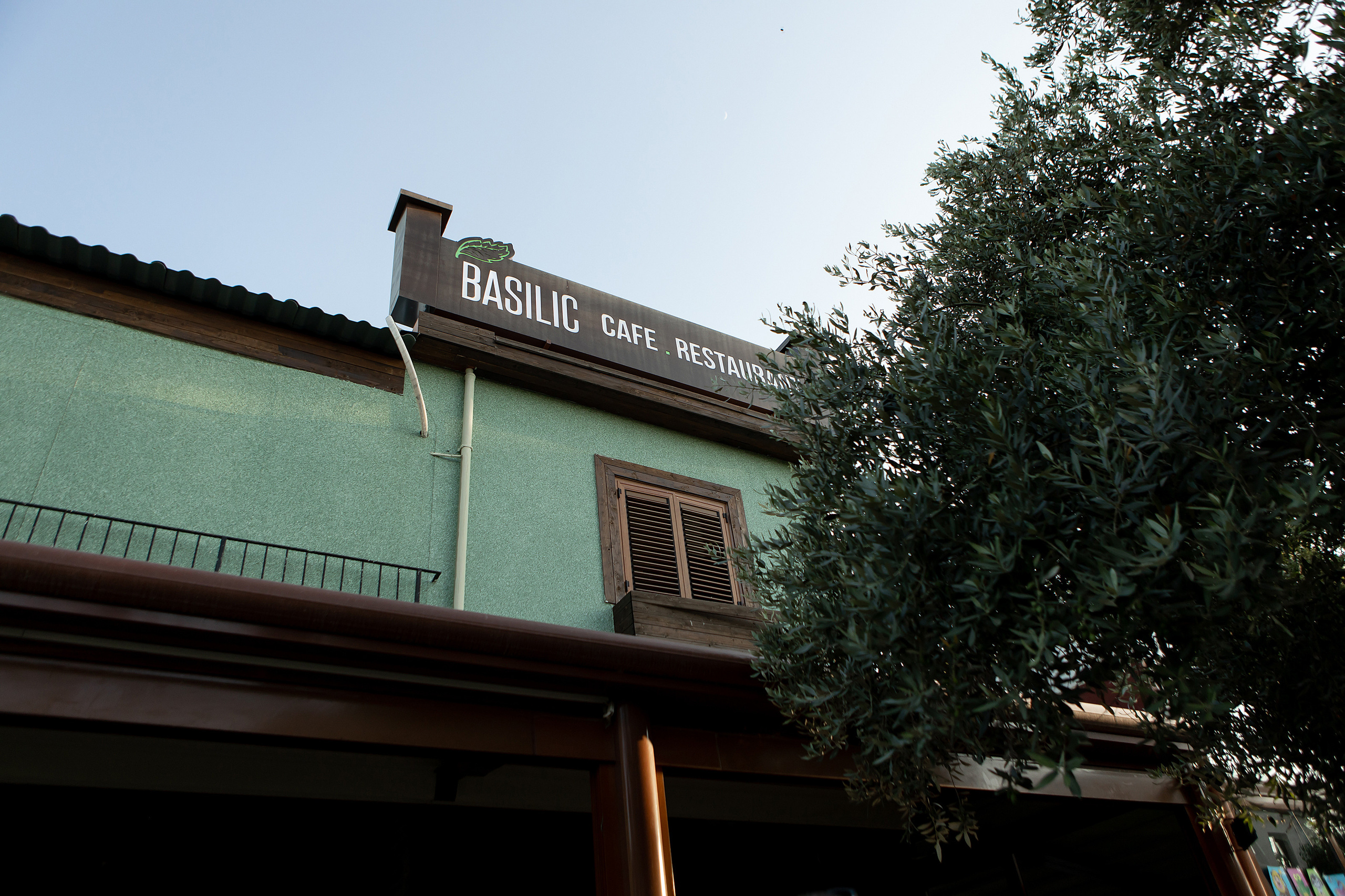 Благотворительный ужин в Basilic. Фотограф в Батуми Павел Шарников