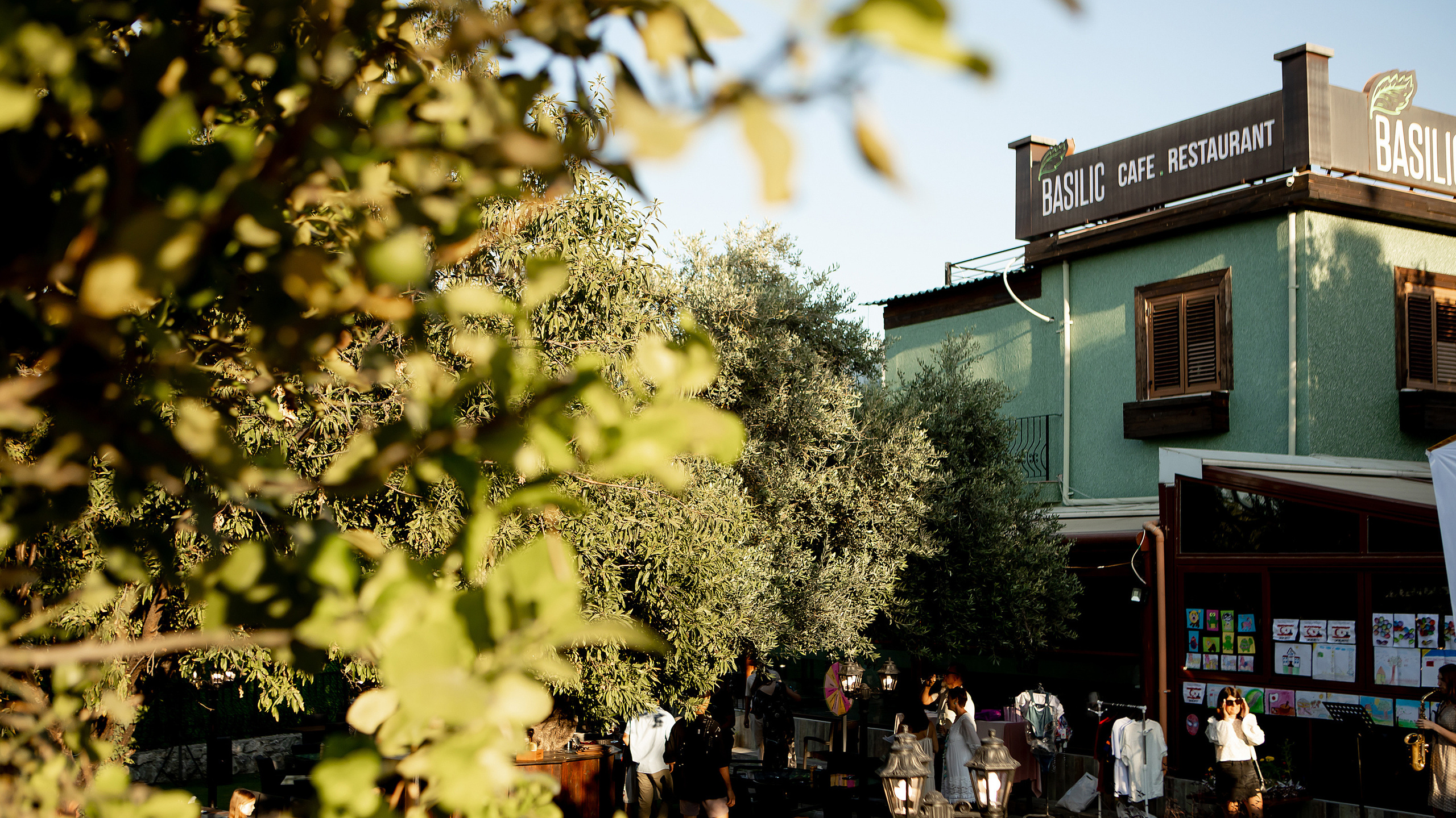 Благотворительный ужин в Basilic. Фотограф в Батуми Павел Шарников