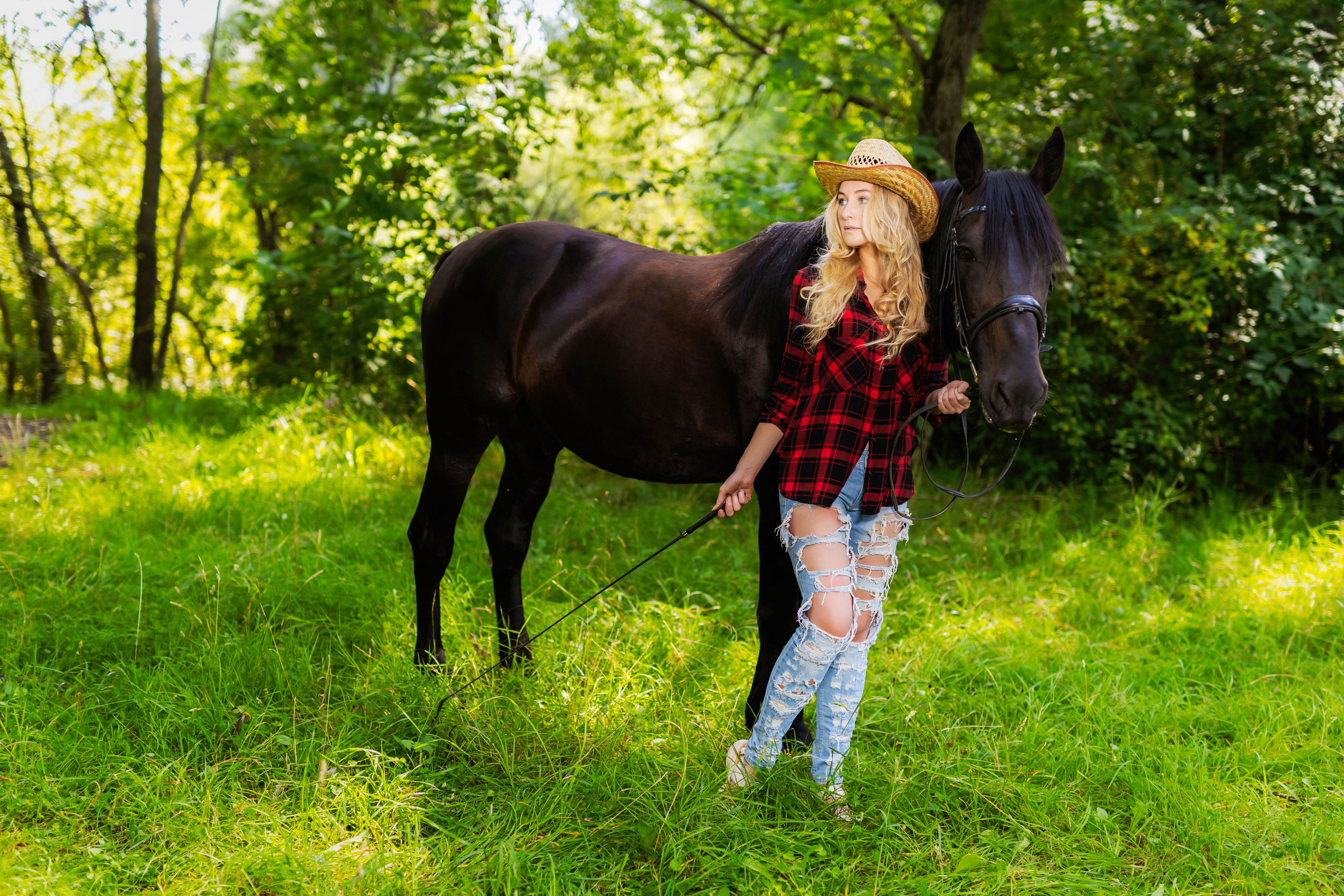 Фотосессия с лошадьми в Москве. Профессиональная фото и видеосъемка. Москва