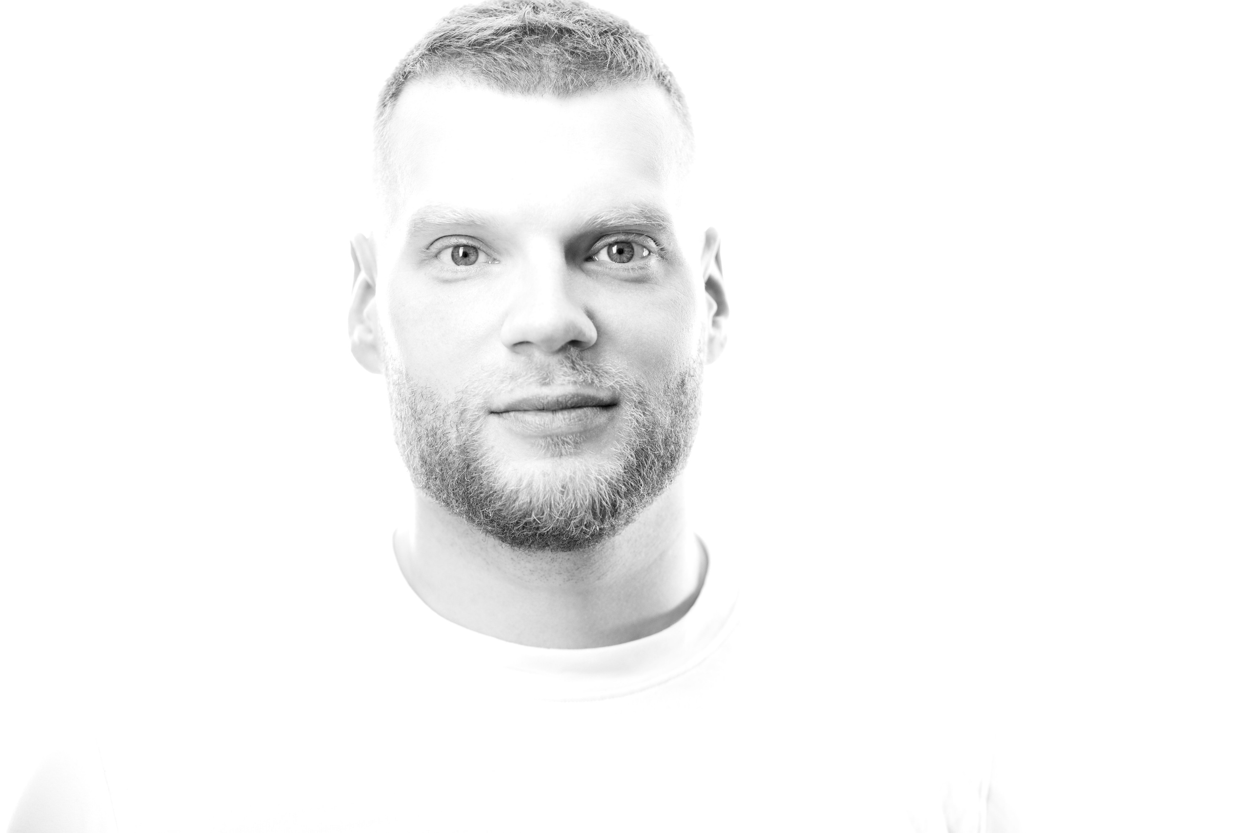 Headshot & portrait session for Maxim. Headshot & portrait photographer Alexei Shendrick