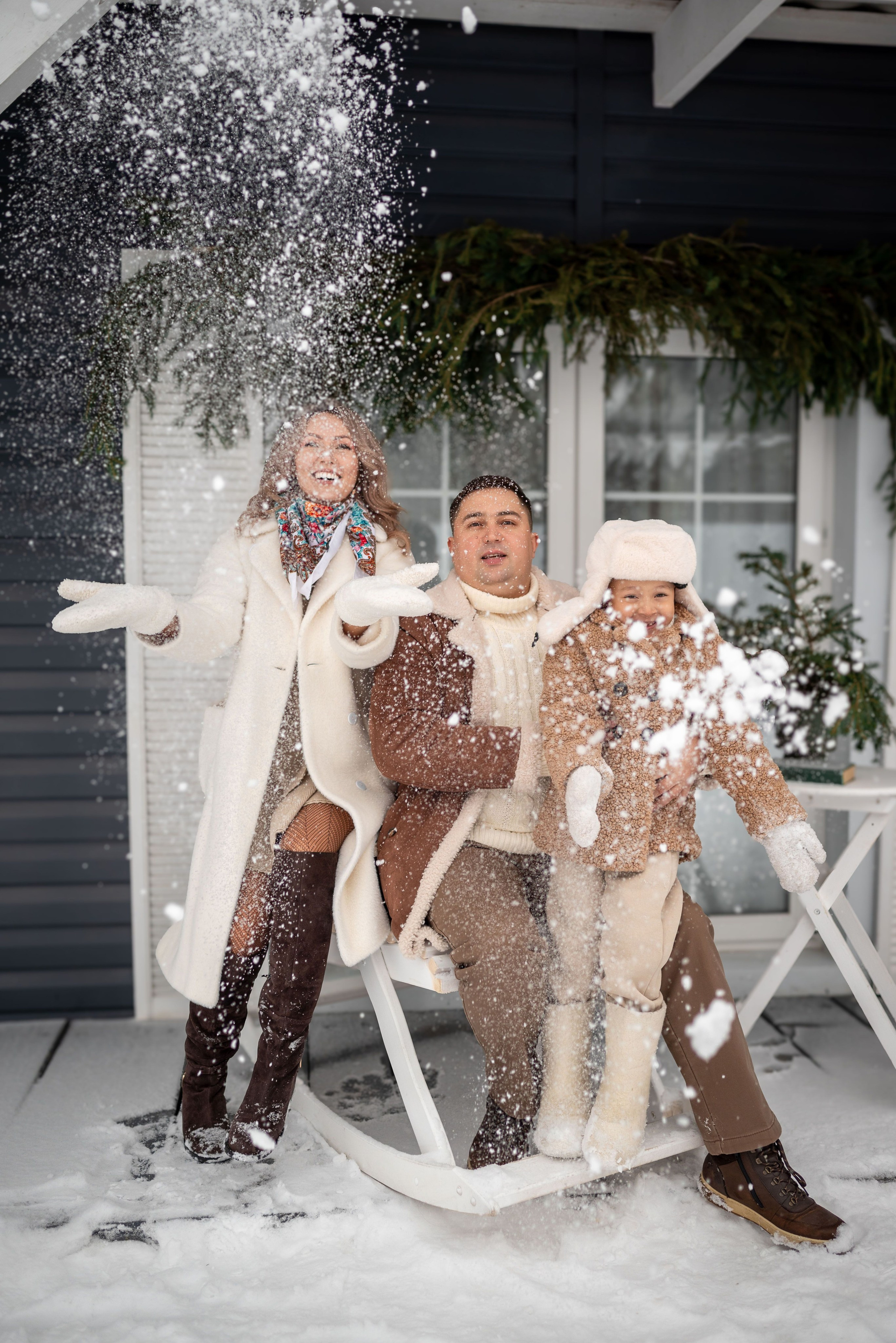 Галя с семьей_декабрь 2025. Меня зовут Михайлов Сергей, занимаюсь фото и видео г. Чебоксарах