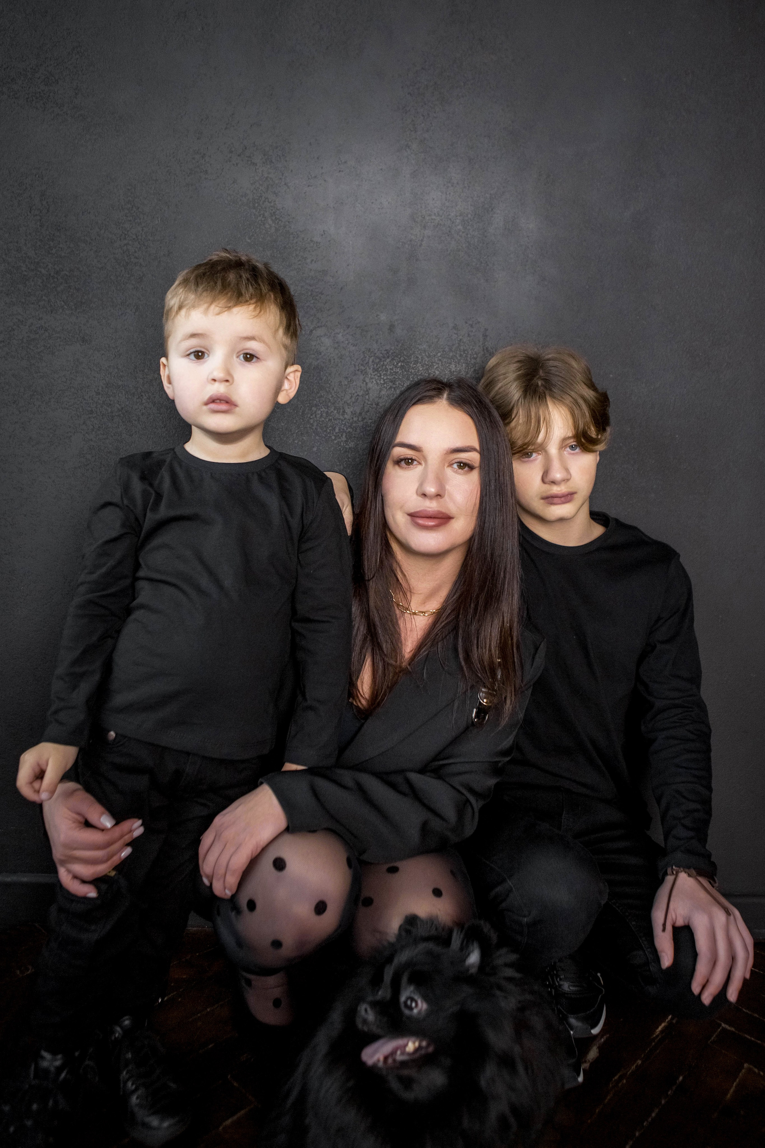 Мама и сыновья. Фотограф Екатерина Голицына