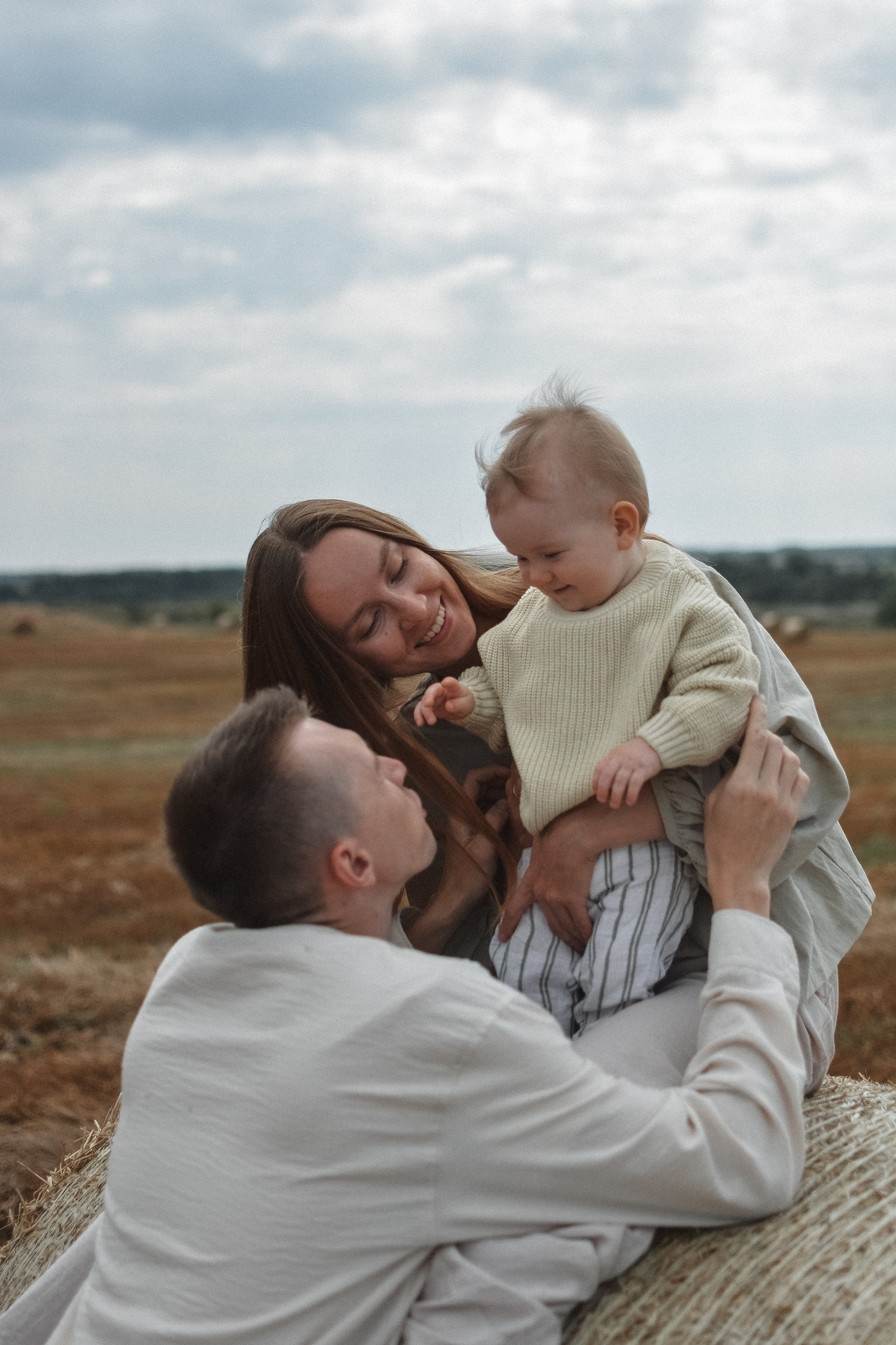 Семейная серия в поле. Alenasokolowa.ru